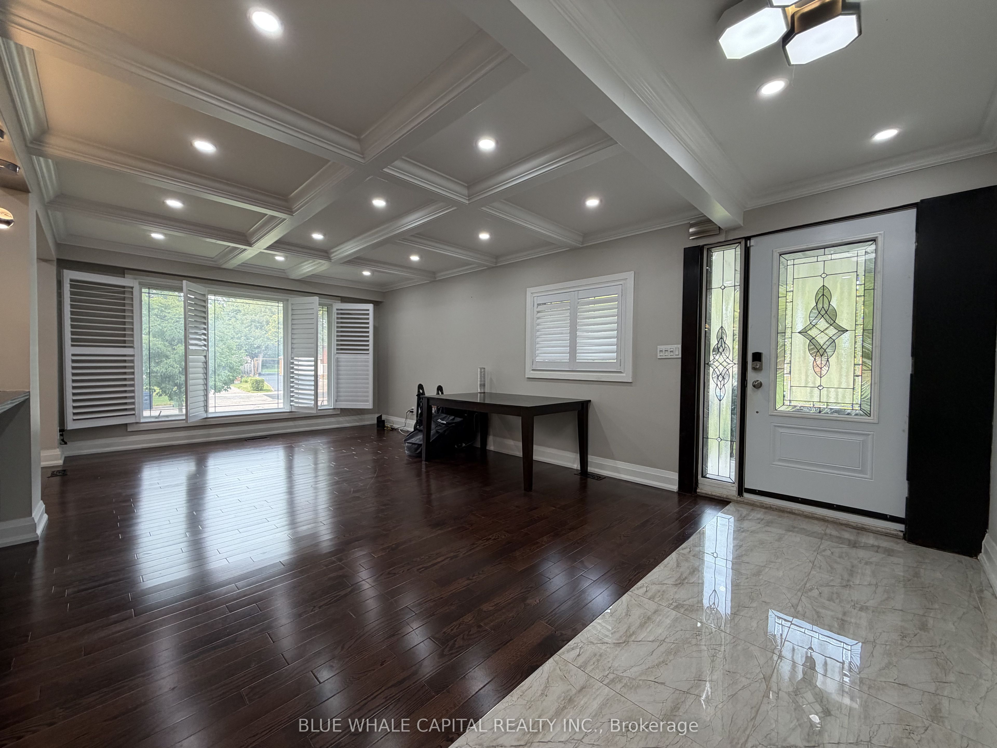 44 Tordale Crescent Main, Toronto, ON M1P 3X7 photo 3