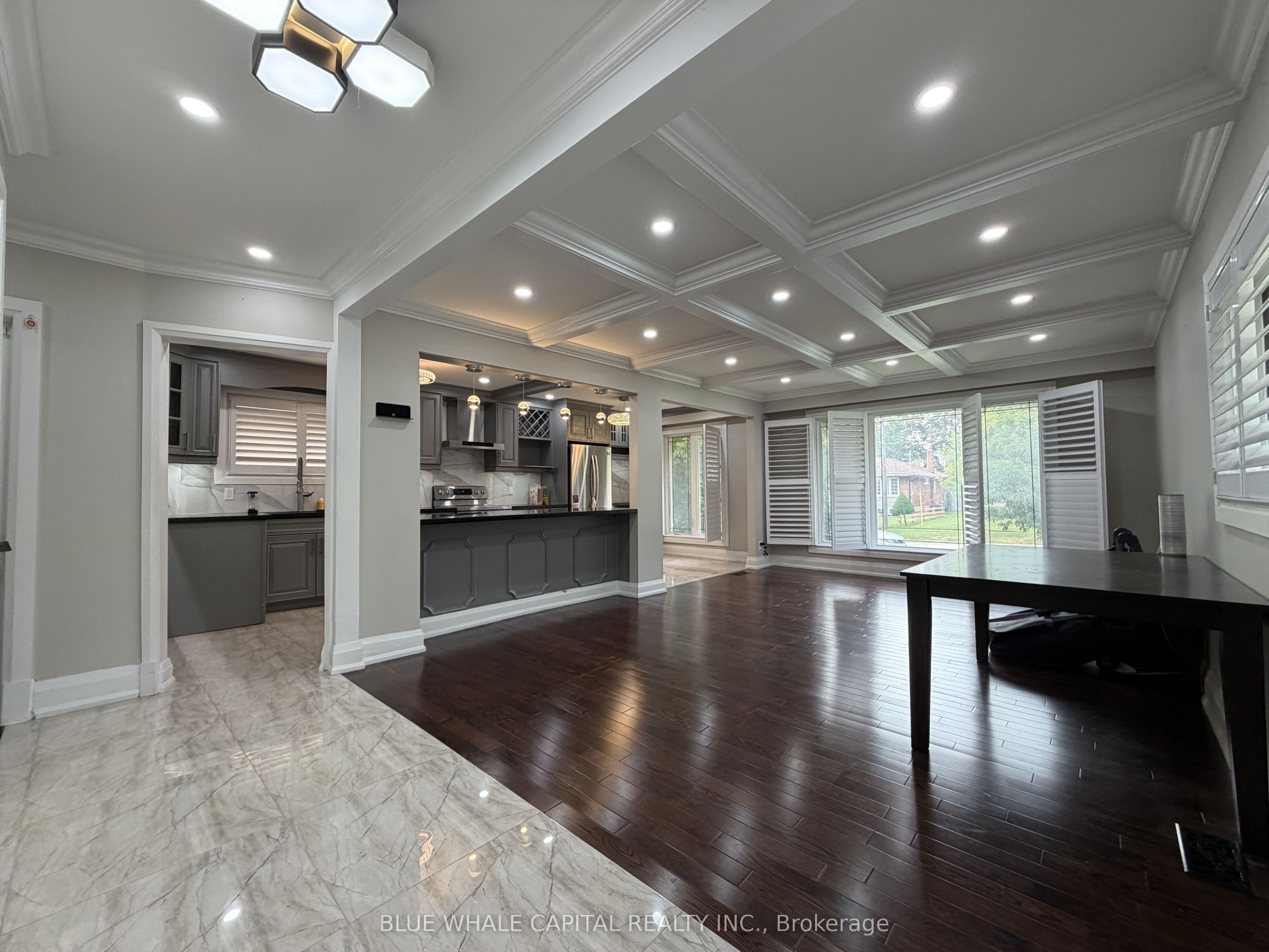 44 Tordale Crescent Main, Toronto, ON M1P 3X7 photo 4
