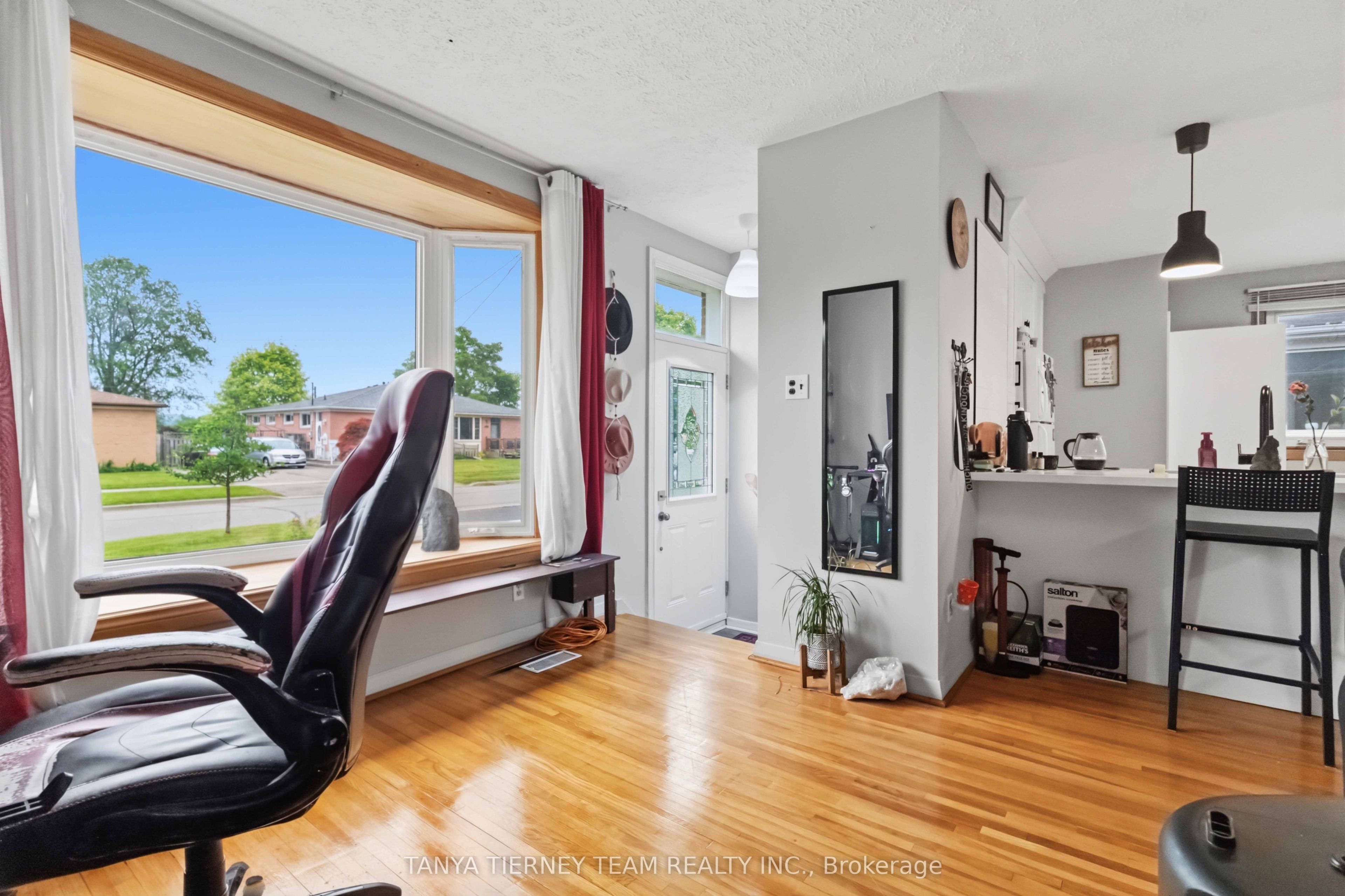 322 Rosedale Drive, Whitby, ON L1N 1Z3 photo 5
