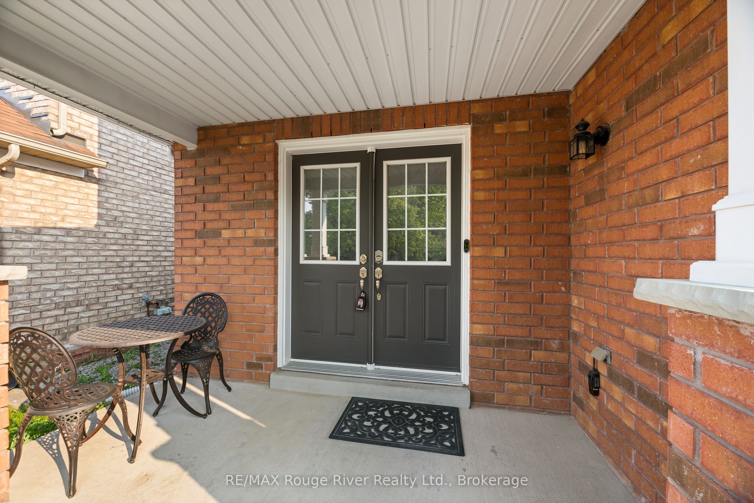 53 Concession Street E, Clarington, ON L1C 5M7 photo 3
