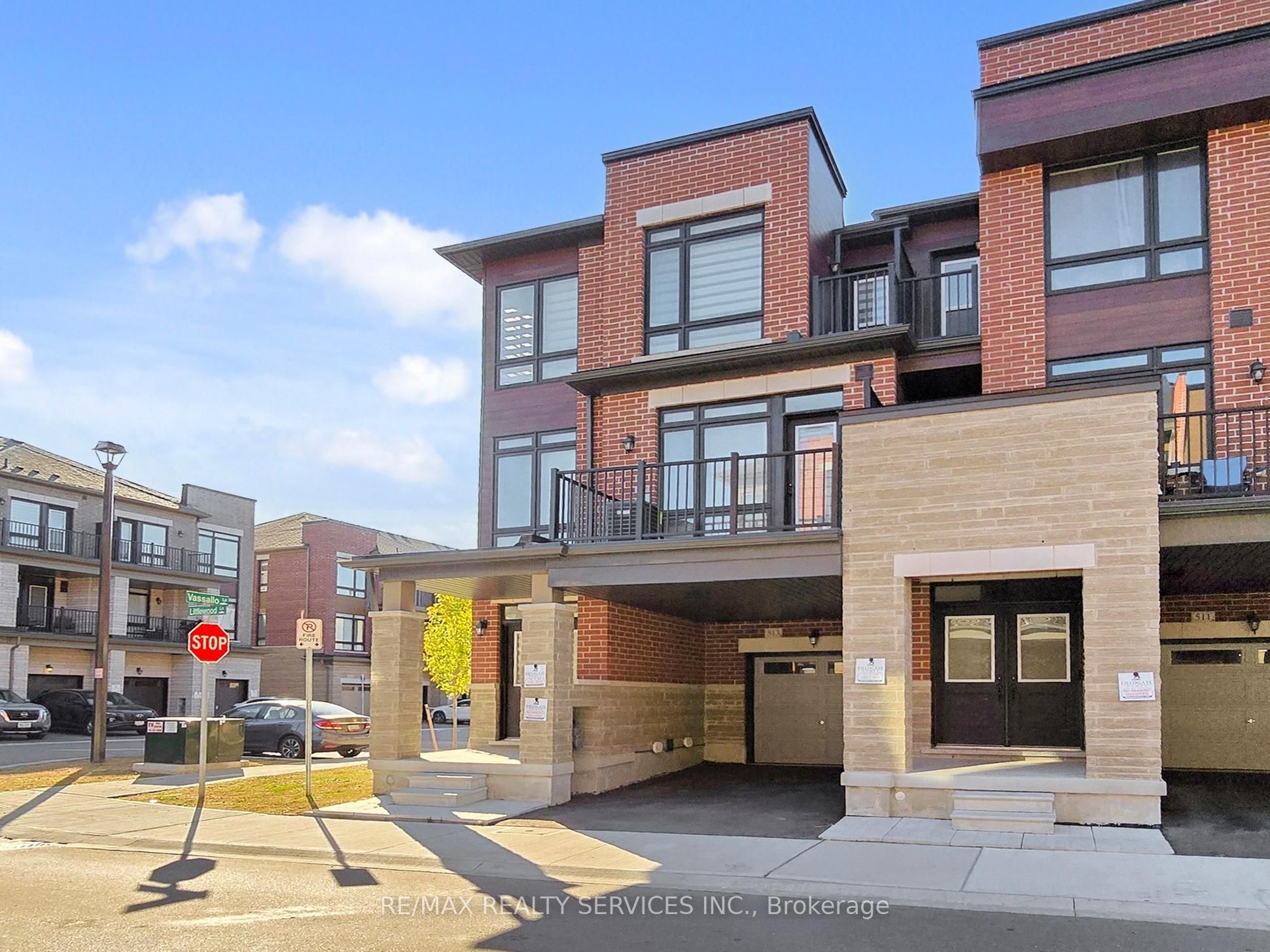 513 Littlewood Lane, Ajax, ON L1S 0H1 photo 2