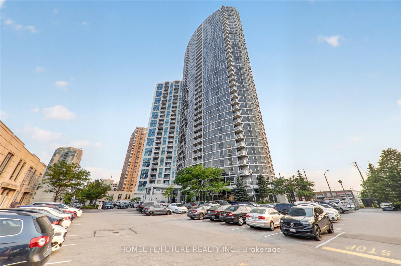 83 Borough Drive 1711, Toronto, ON M1P 5E4 photo 3