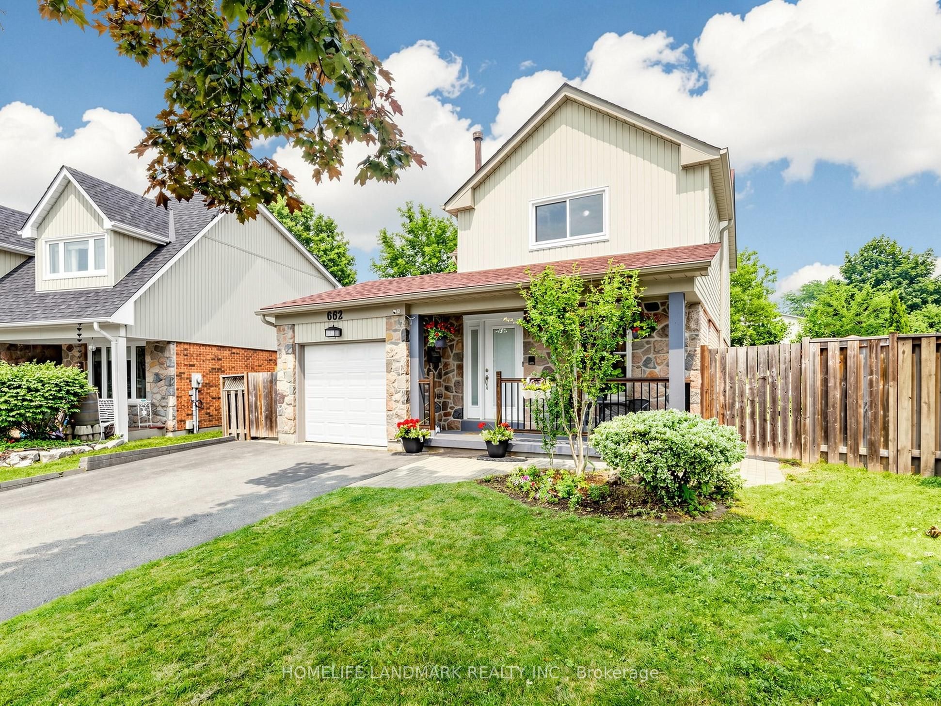 662 Merlin Court, Oshawa, ON L1K 1M3