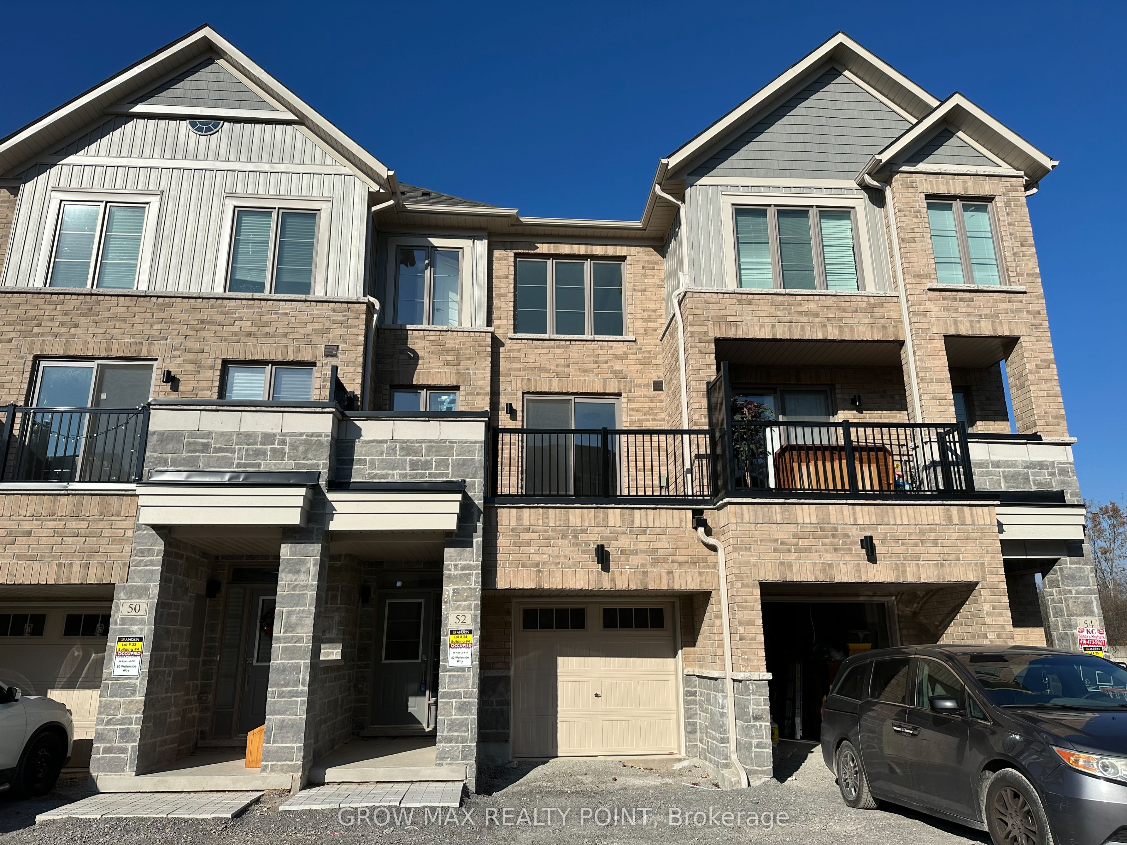 52 Waterside Way, Whitby, ON L1N 0N1