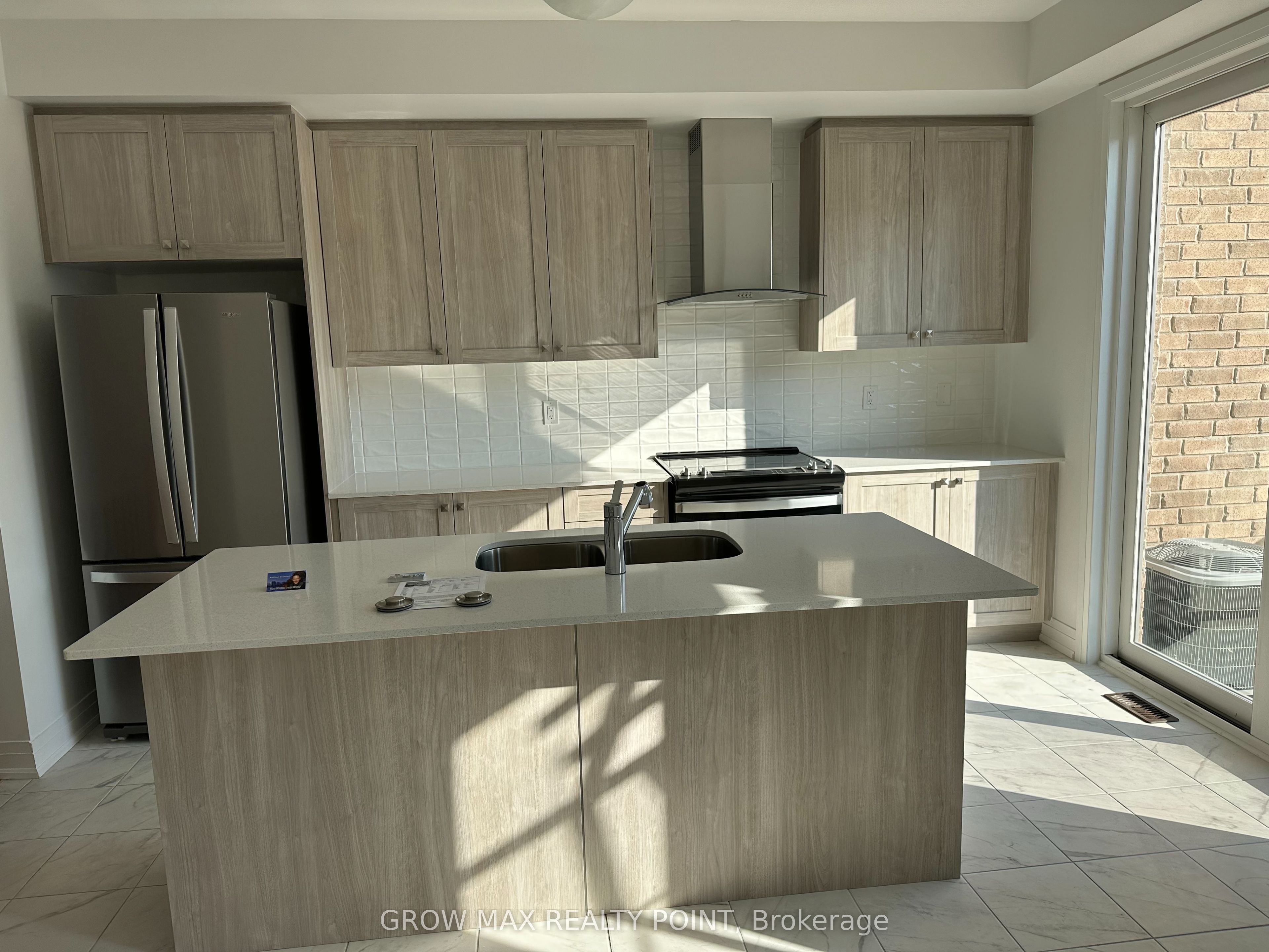 52 Waterside Way, Whitby, ON L1N 0N1 photo 4