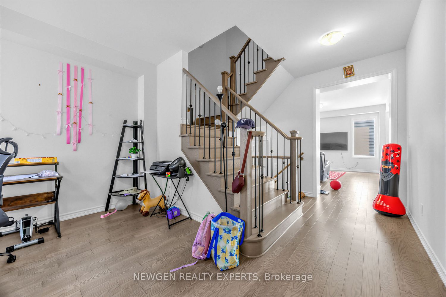 9 Hickling Lane, Ajax, ON L1T 4R1 photo 5