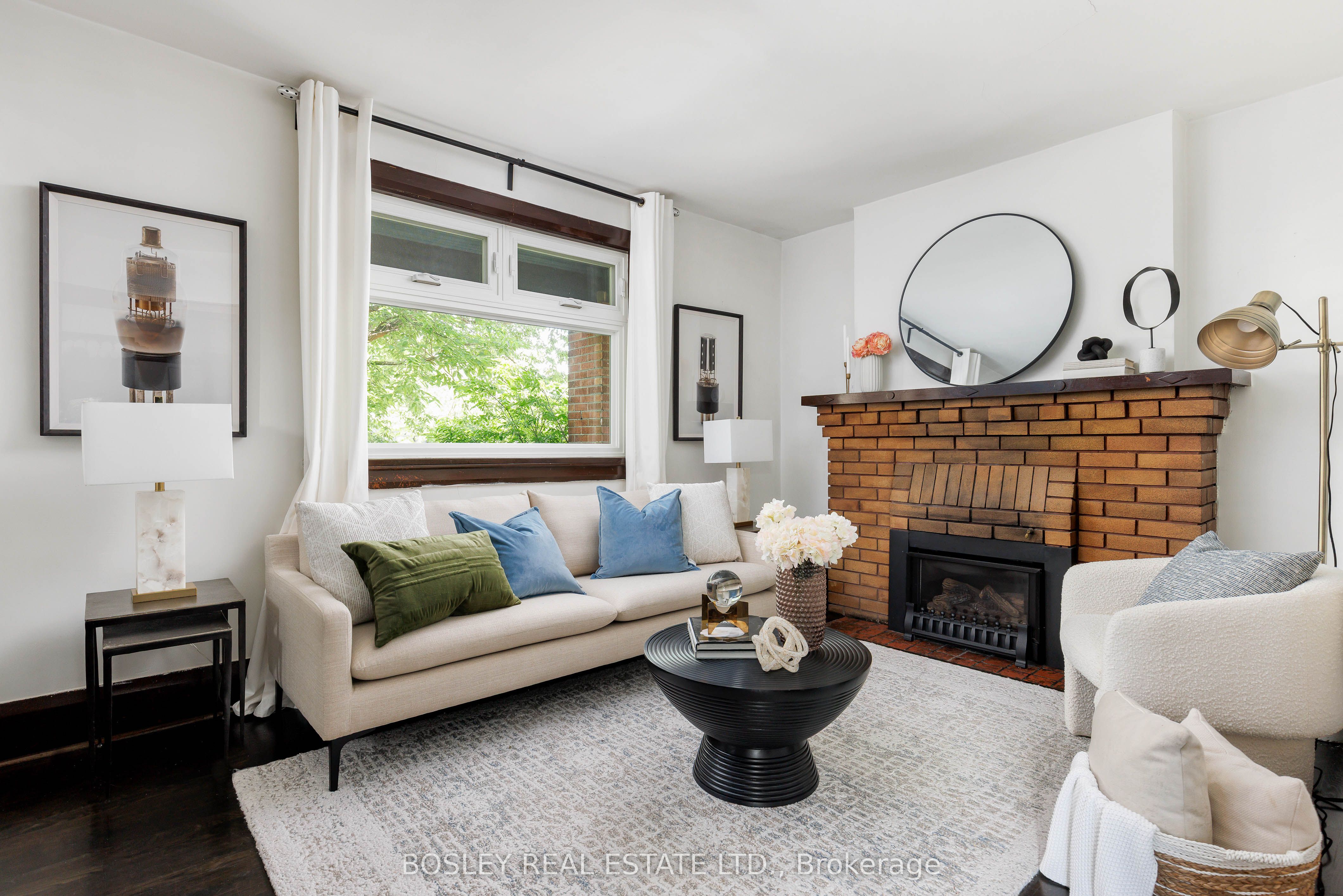 247 Gainsborough Road, Toronto, ON M4L 3C4 photo 4