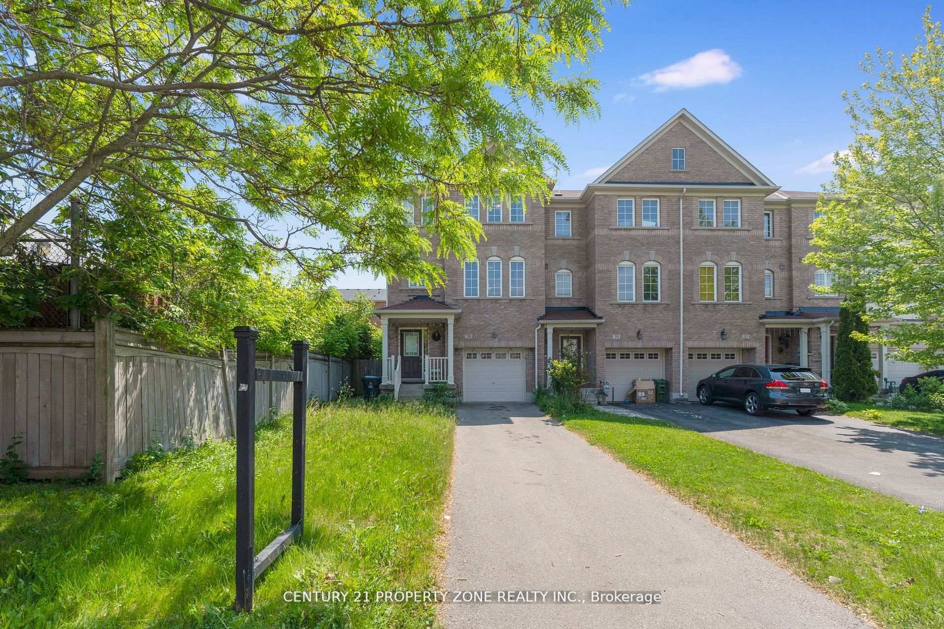 28 Seminoff Street, Toronto, ON M1L 0B1 photo 2