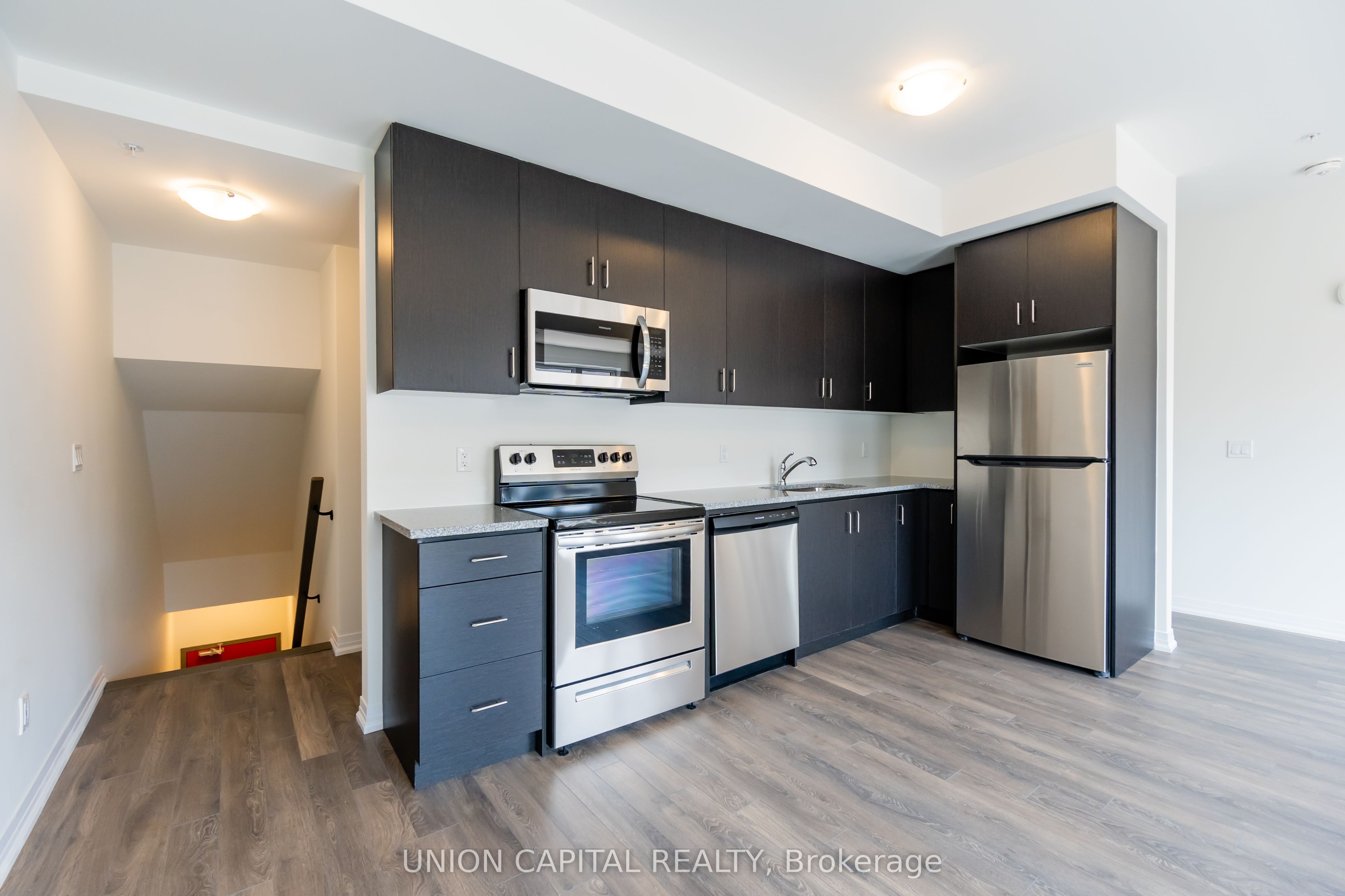2635 William Jackson Drive 1212, Pickering, ON L1X 0L6 photo 5