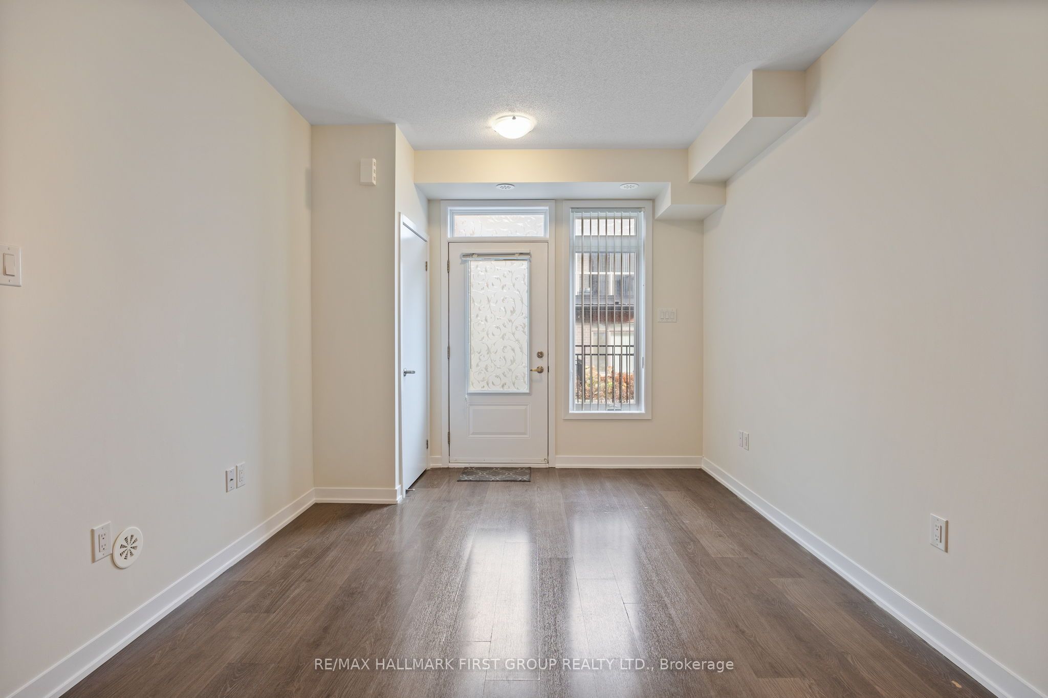 60 Orchid Place 8, Toronto, ON M1B 0C4 photo 4