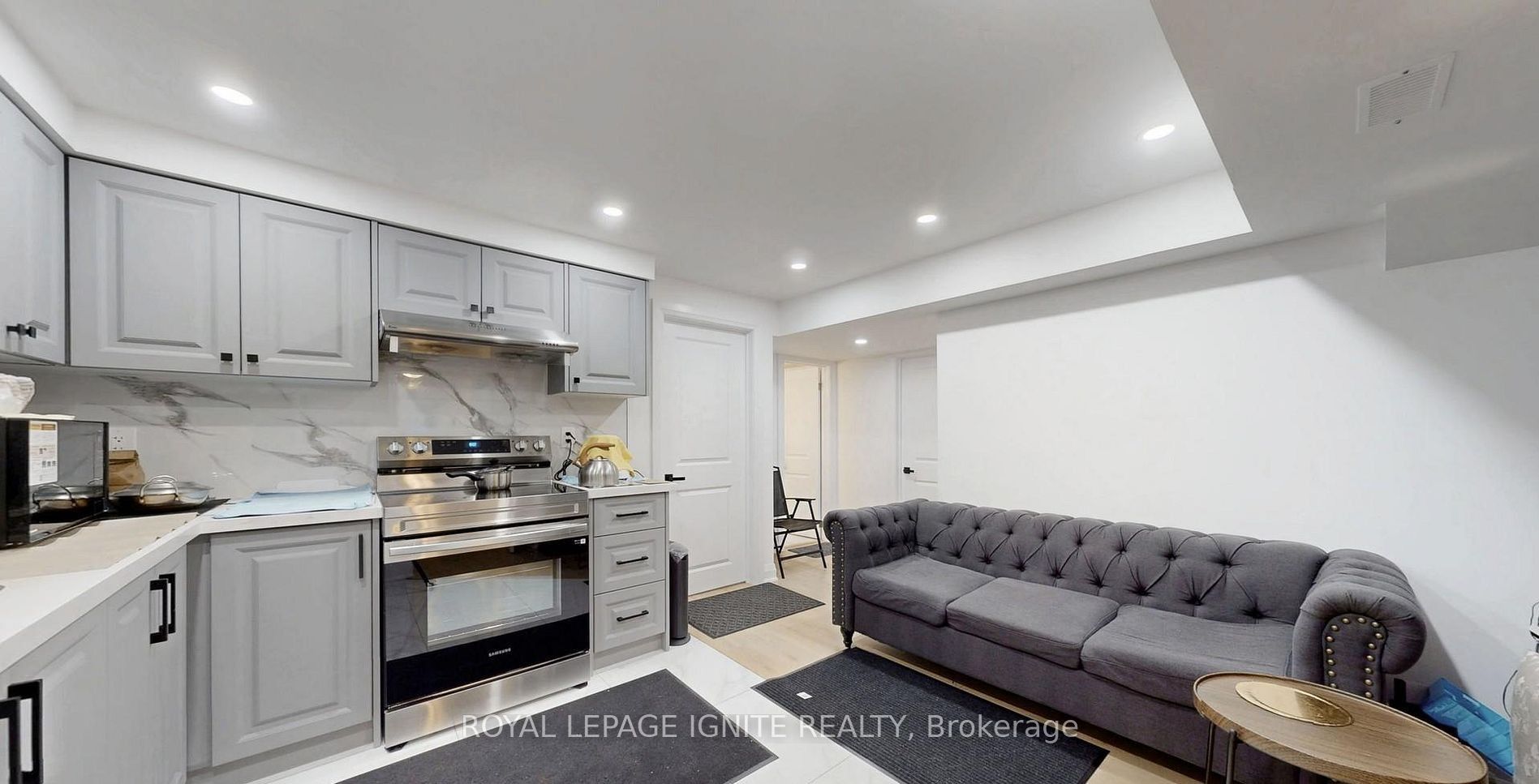 1572 Honey Locust Place Basement, Pickering, ON L1X 0P1 photo 2