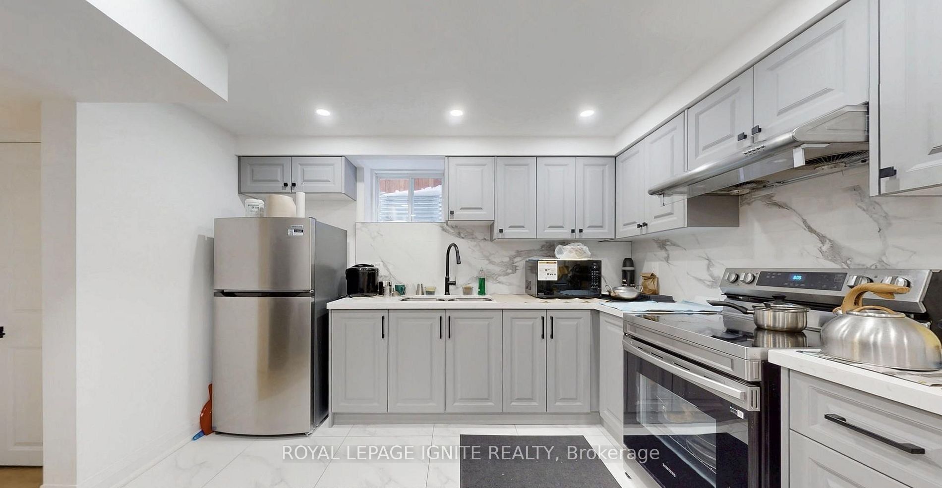 1572 Honey Locust Place Basement, Pickering, ON L1X 0P1 photo 4