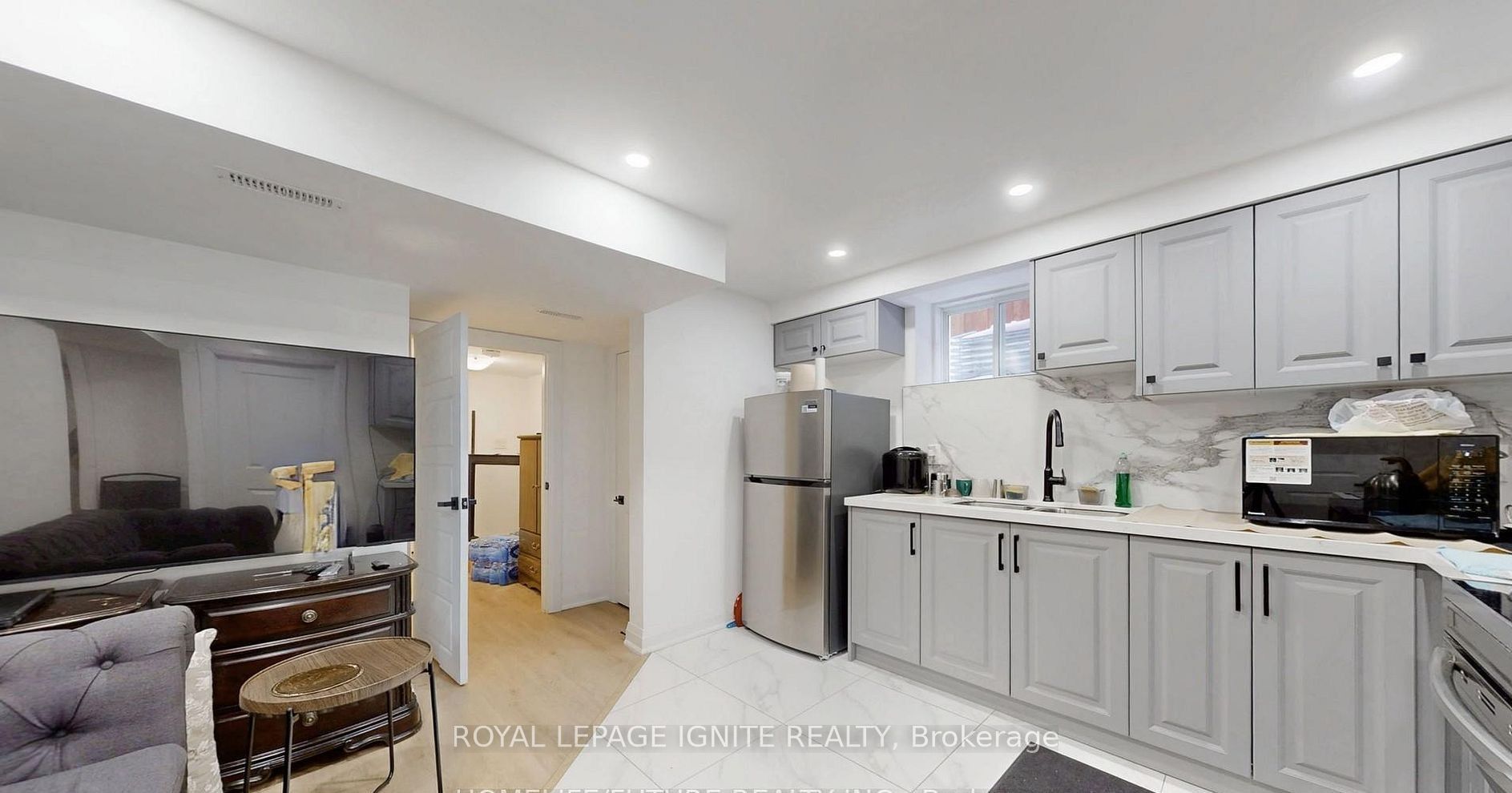 1572 Honey Locust Place Basement, Pickering, ON L1X 0P1 photo 5