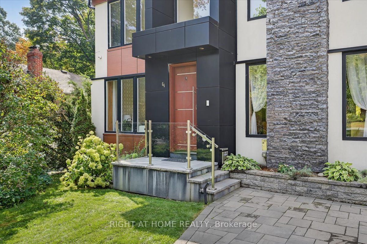 64 Larwood Boulevard, Toronto, ON M1M 2M5 photo 2