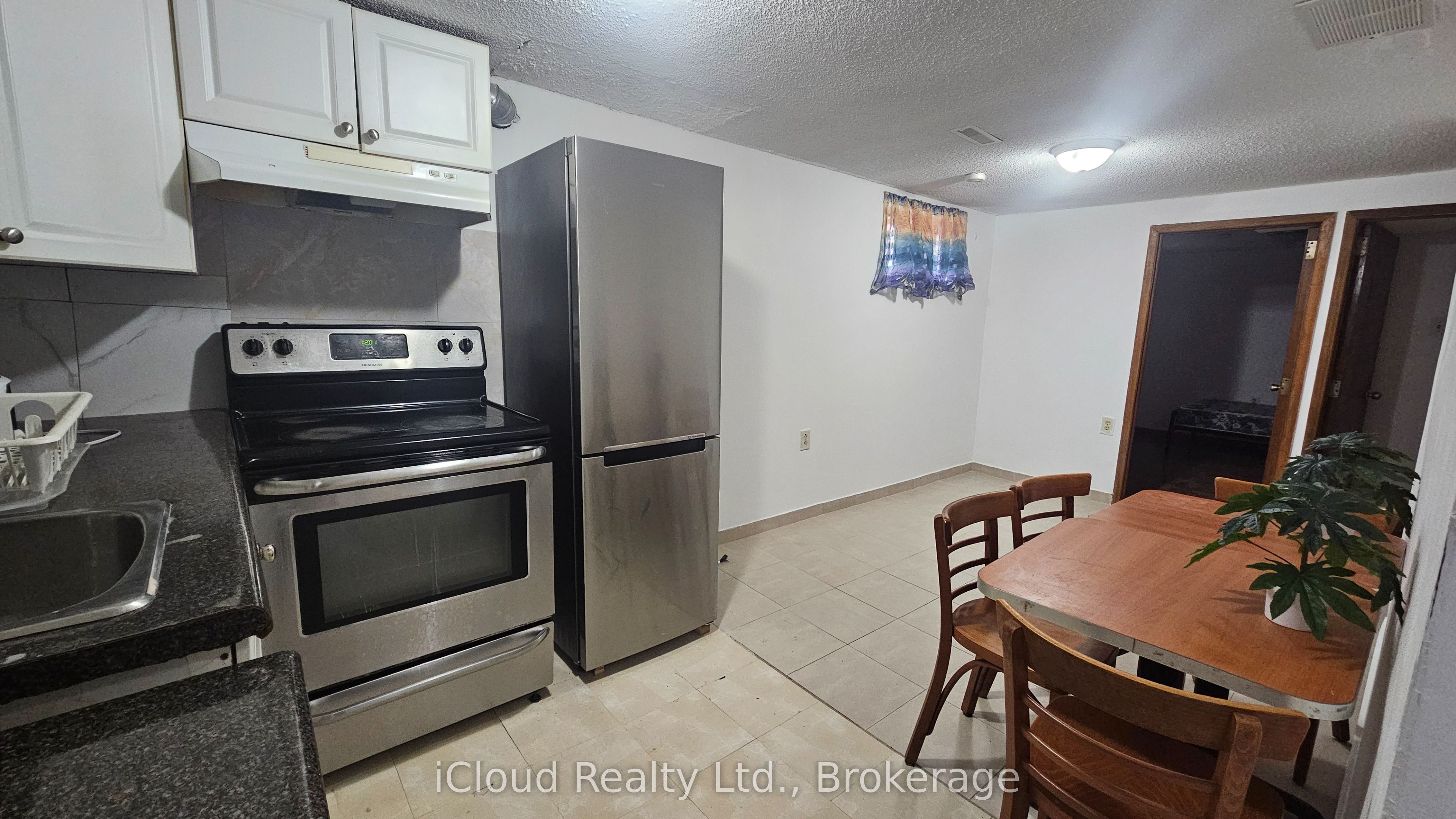 39 Frey Crescent BSMNT, Toronto, ON M1R 2C5