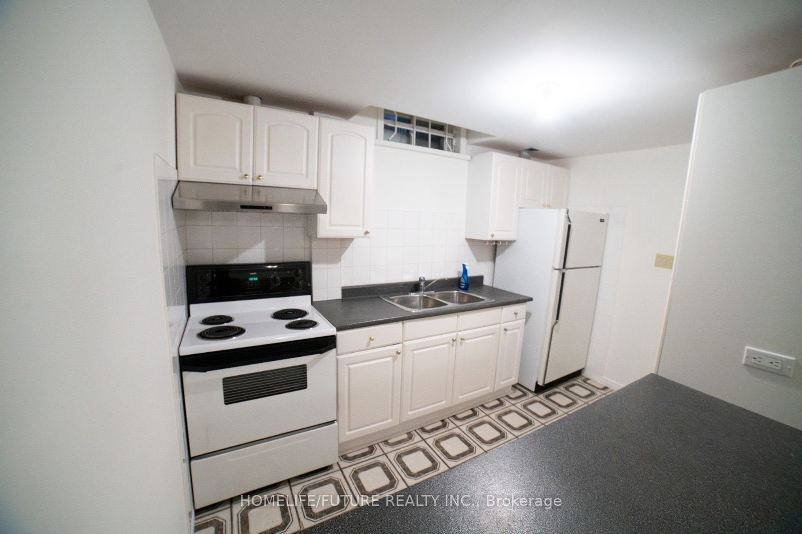 20 Gaslight Crescent Bsmt, Toronto, ON M1C 3S8 photo 3