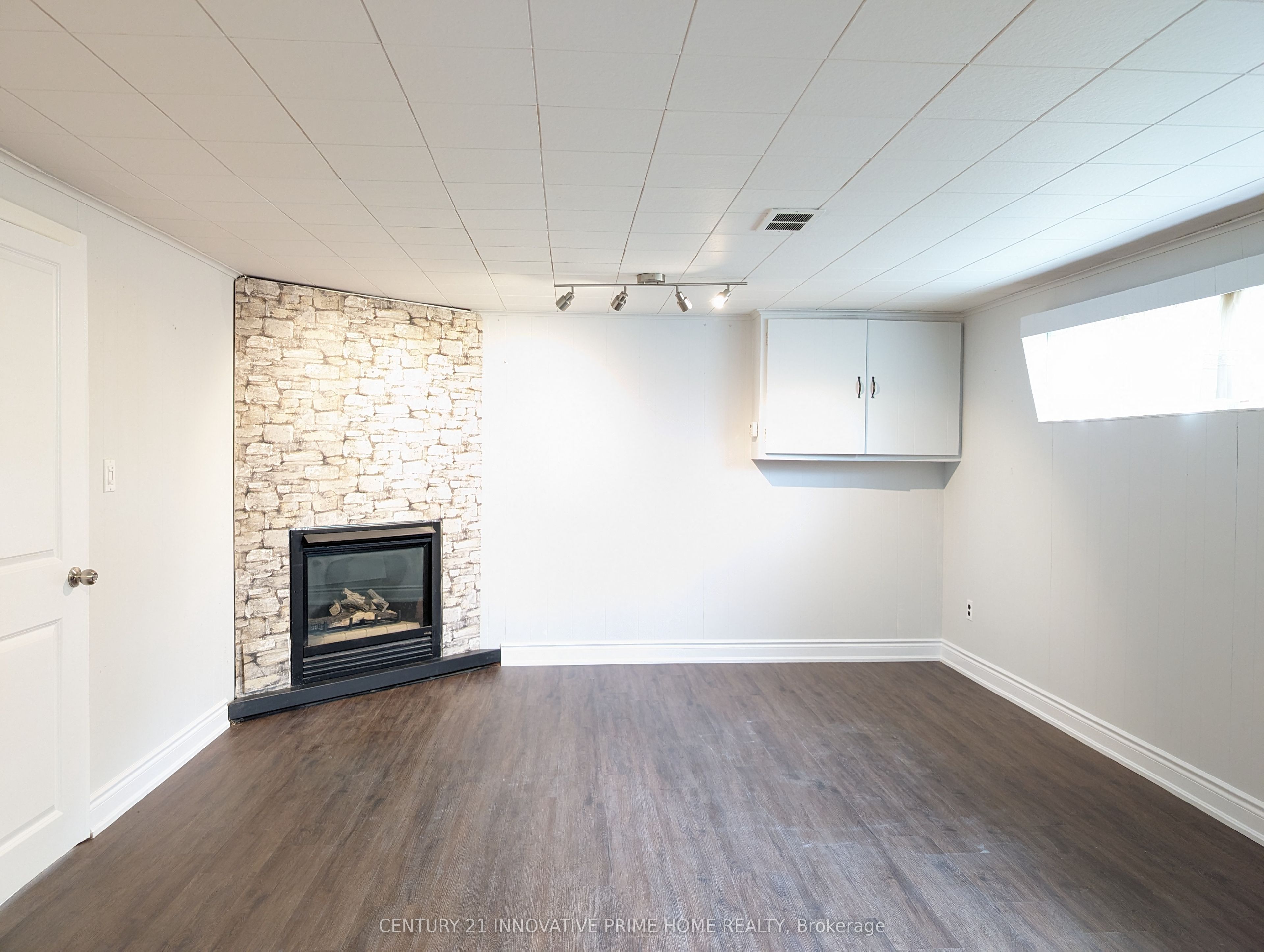 20 Hurley Crescent Bsmt, Toronto, ON M1P 4H4 photo 3