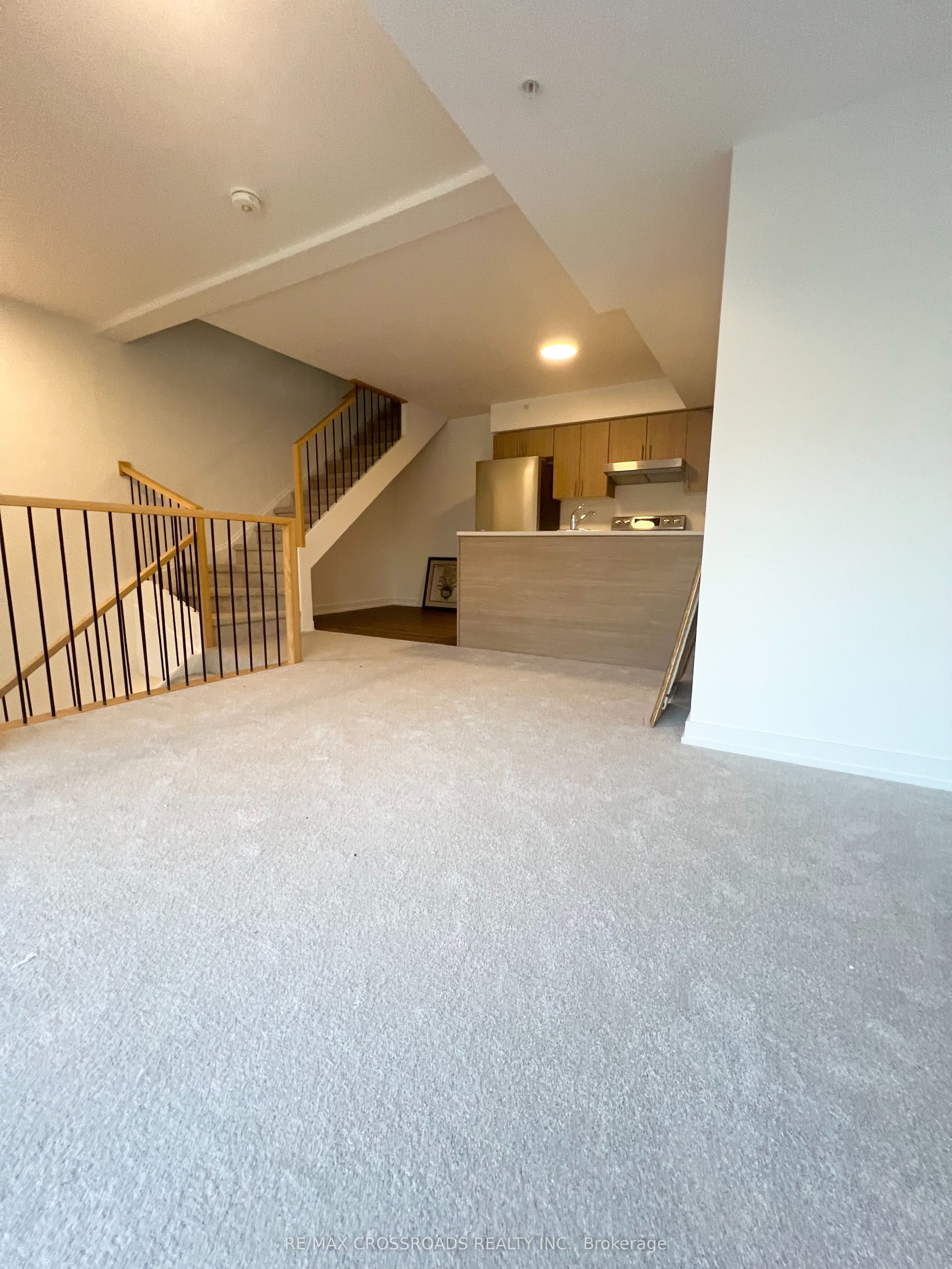 300 Railway Engine House Way, Whitby, ON L1N 0P7 photo 5