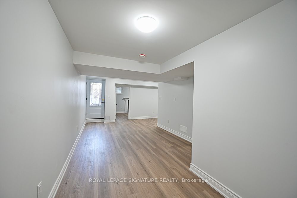 3 Searell Avenue BSMT, Ajax, ON L1T 4Z4 photo 3