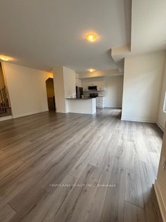 1695 Dersan Street 902, Pickering, ON L1X 0S9 photo 2