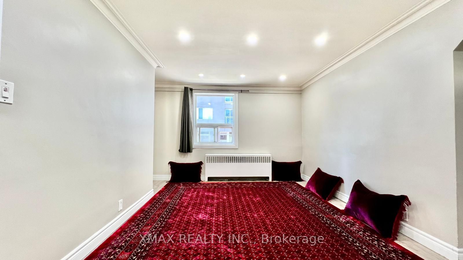 37 Prince Street # 2, Oshawa, ON L1G 1A2 photo 4