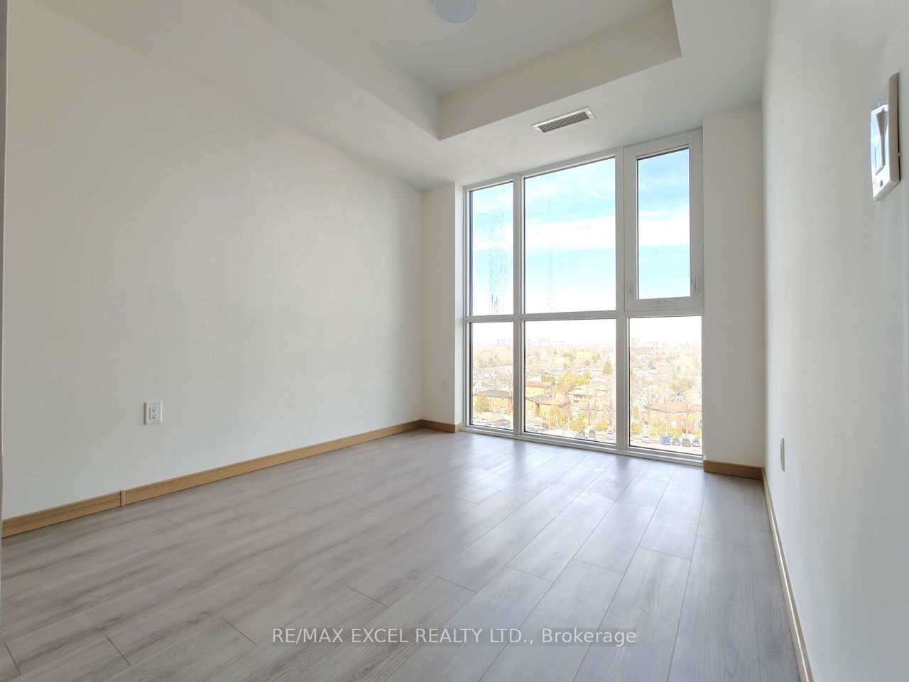 3429 Sheppard Avenue E 910, Toronto, ON M1T 3K5 photo 5