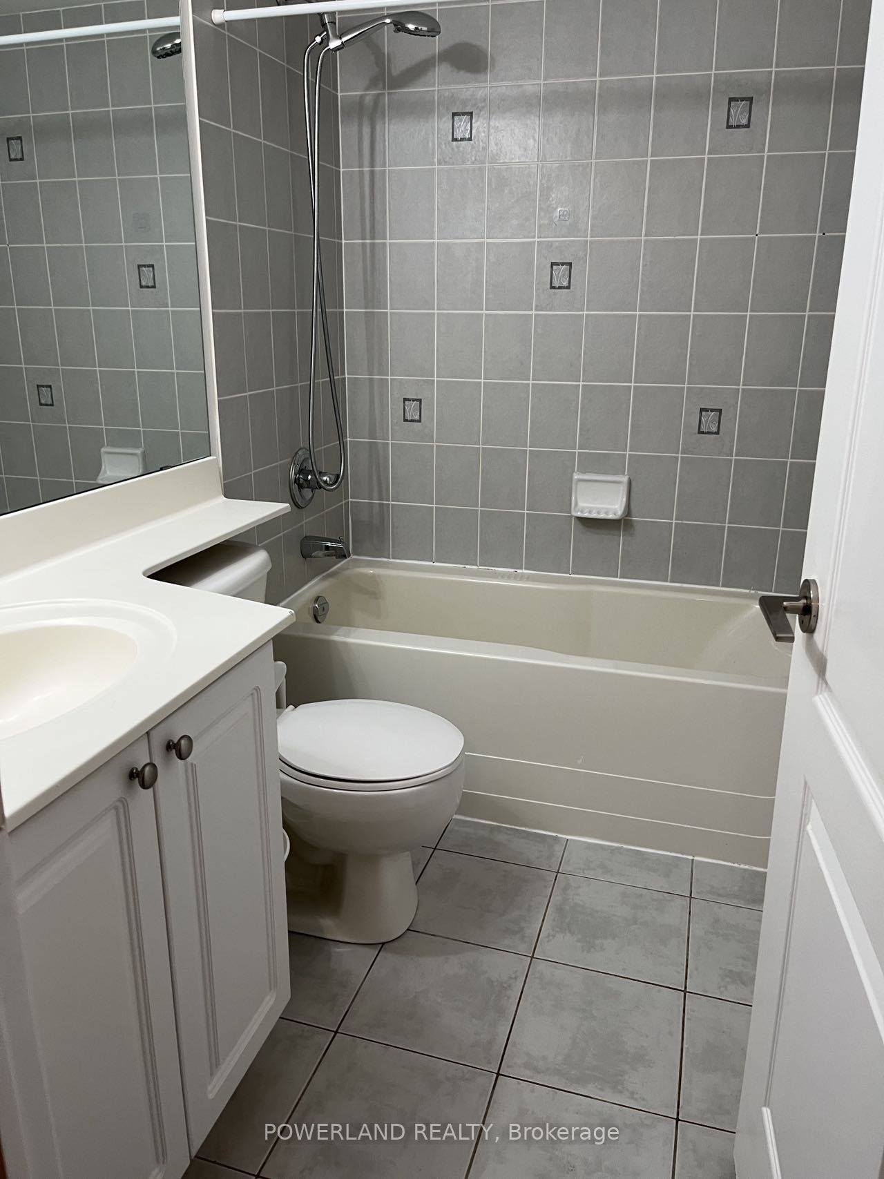 50 Brian Harrison Way 602, Toronto, ON M1P 5J4 photo 5