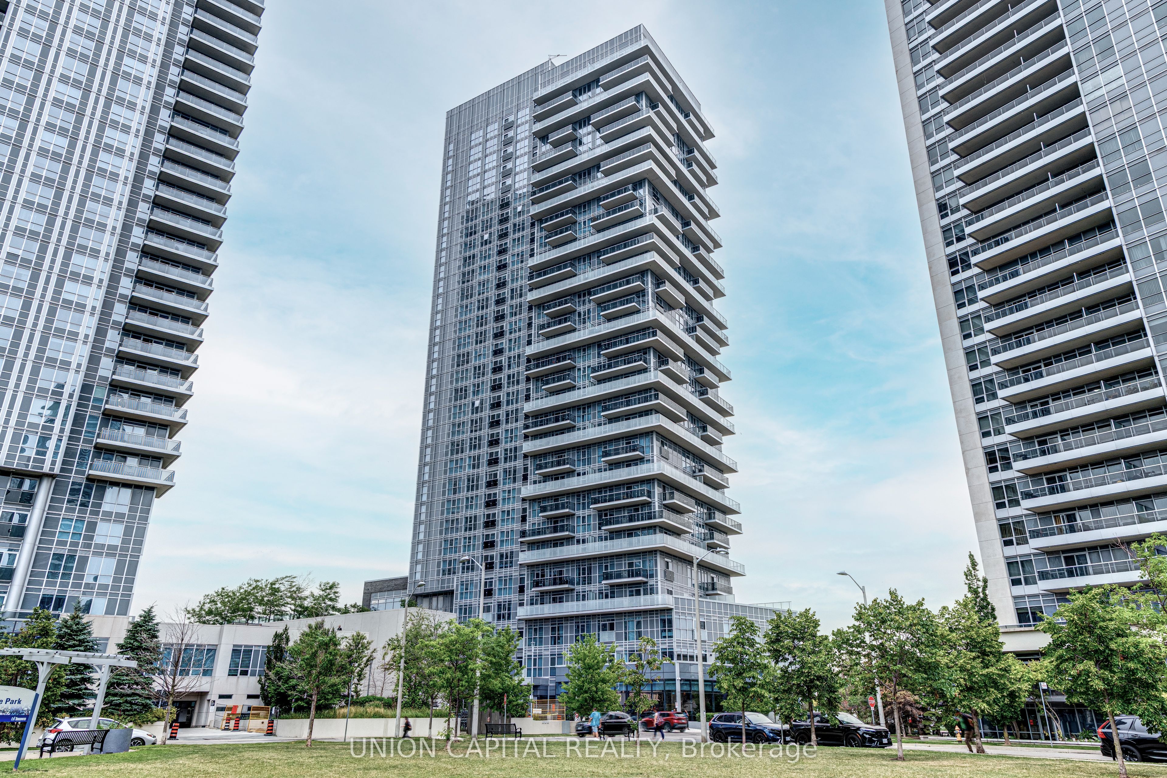 225 Village Green Square 2010, Toronto, ON M1S 0K5 photo 2