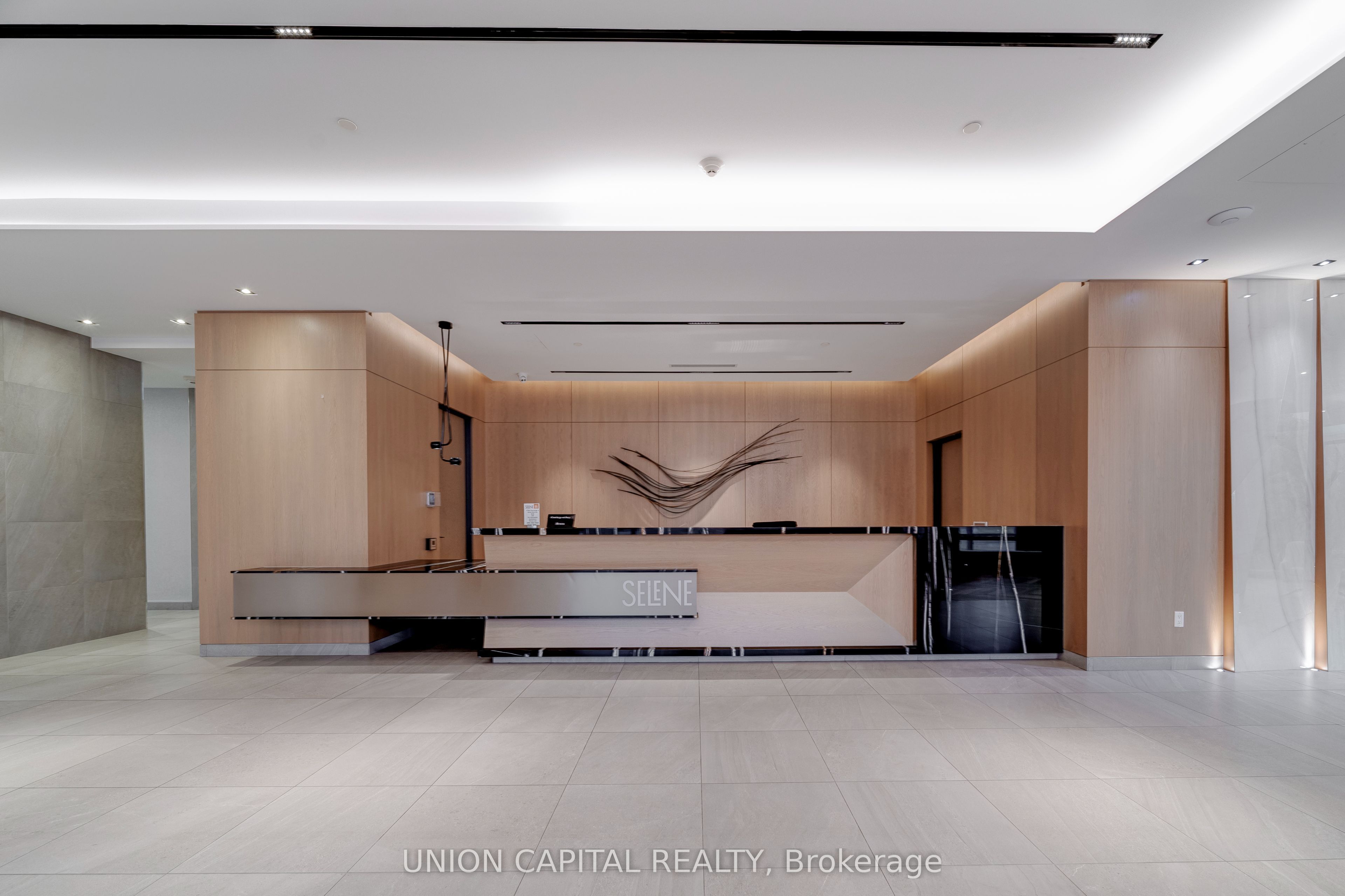 225 Village Green Square 2010, Toronto, ON M1S 0K5 photo 3
