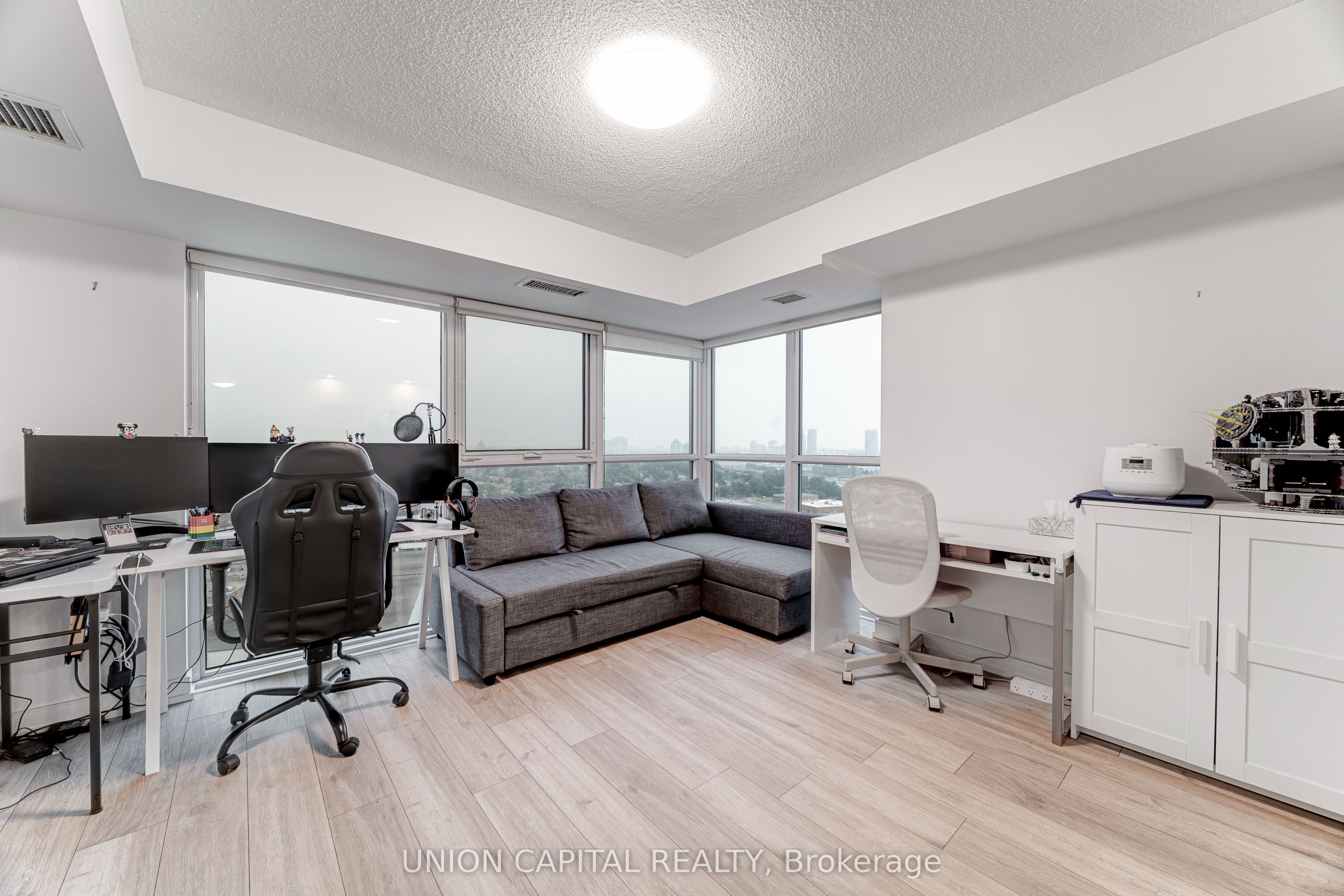 225 Village Green Square 2010, Toronto, ON M1S 0K5 photo 5