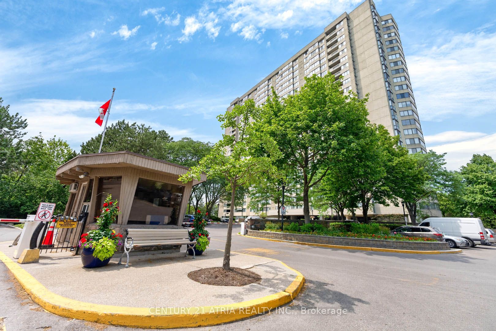 2350 Bridletowne Circle 1606, Toronto, ON M1W 3E6 photo 2
