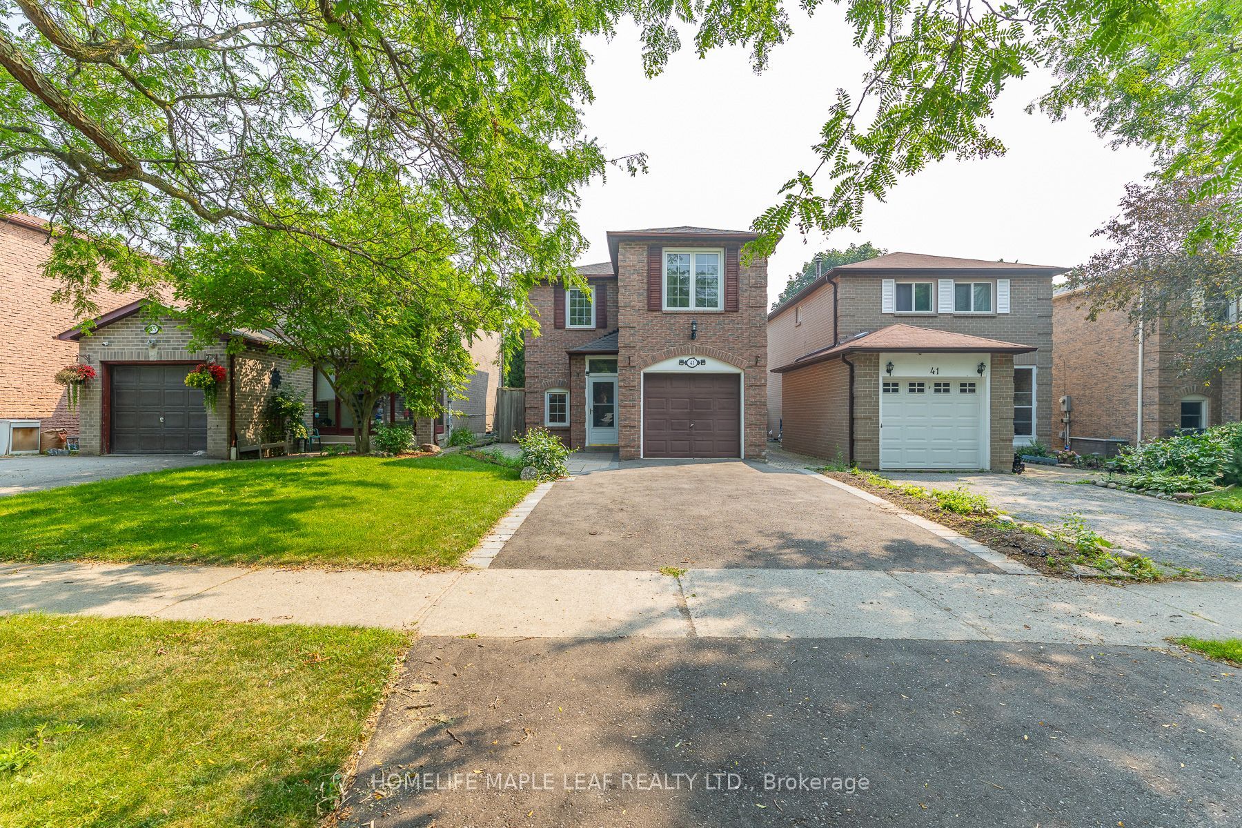 43 Barrett Crescent, Ajax, ON L1T 2C4 photo 4