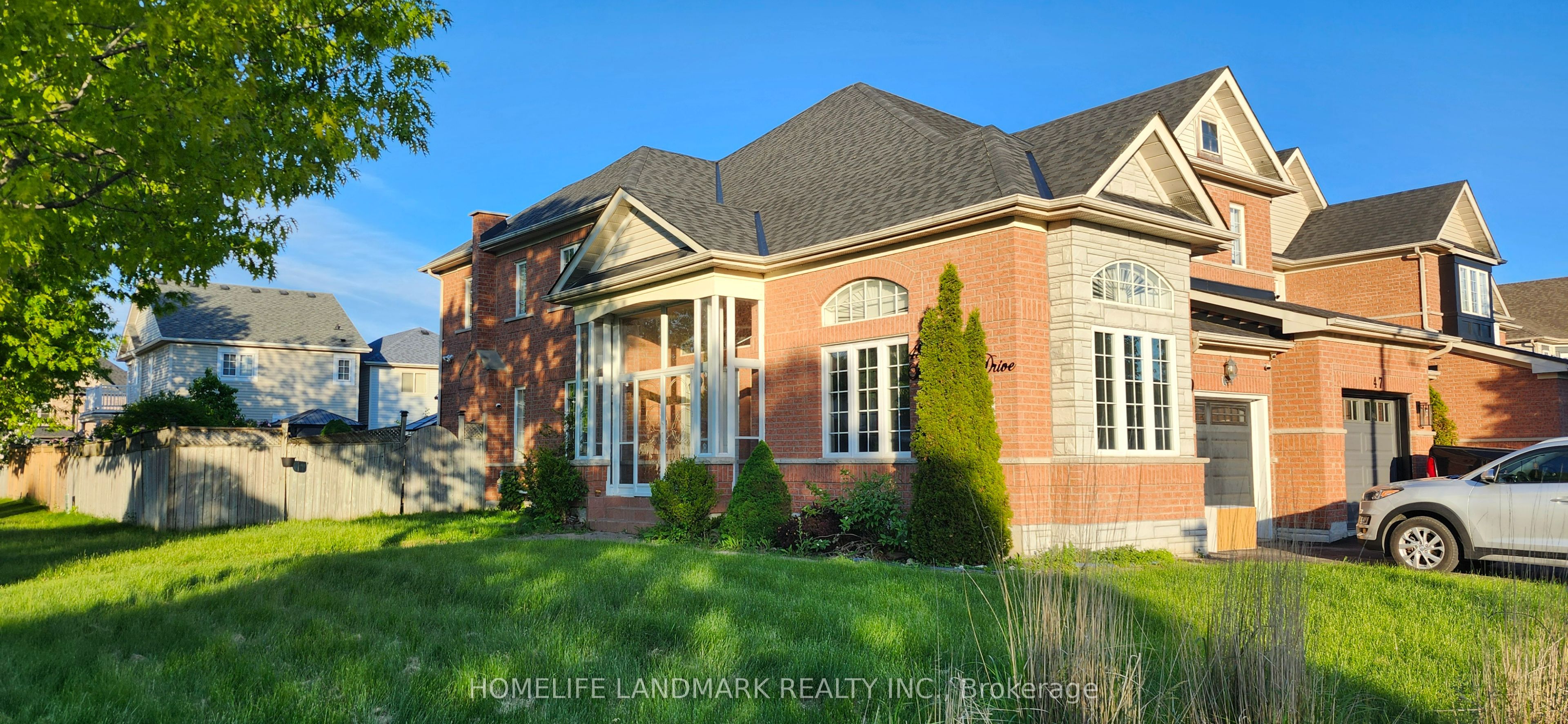 49 Inlet Bay Drive W, Whitby, ON L1N 9P4