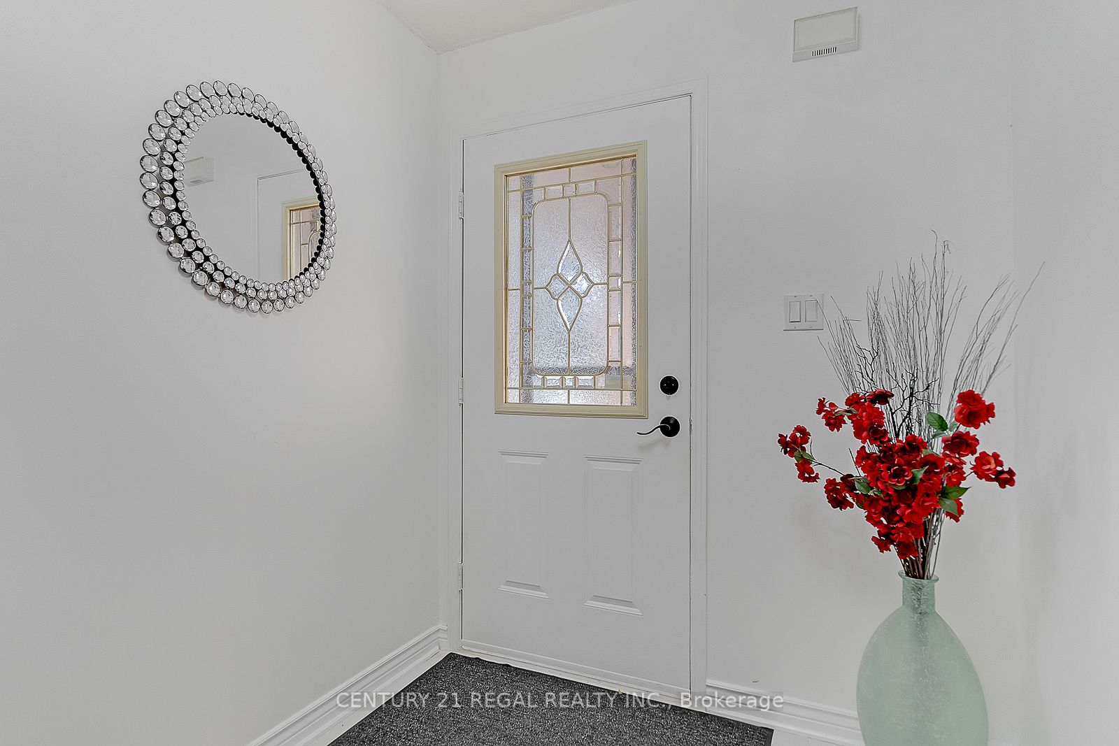 28 Upland Drive, Whitby, ON L1N 8H8 photo 5