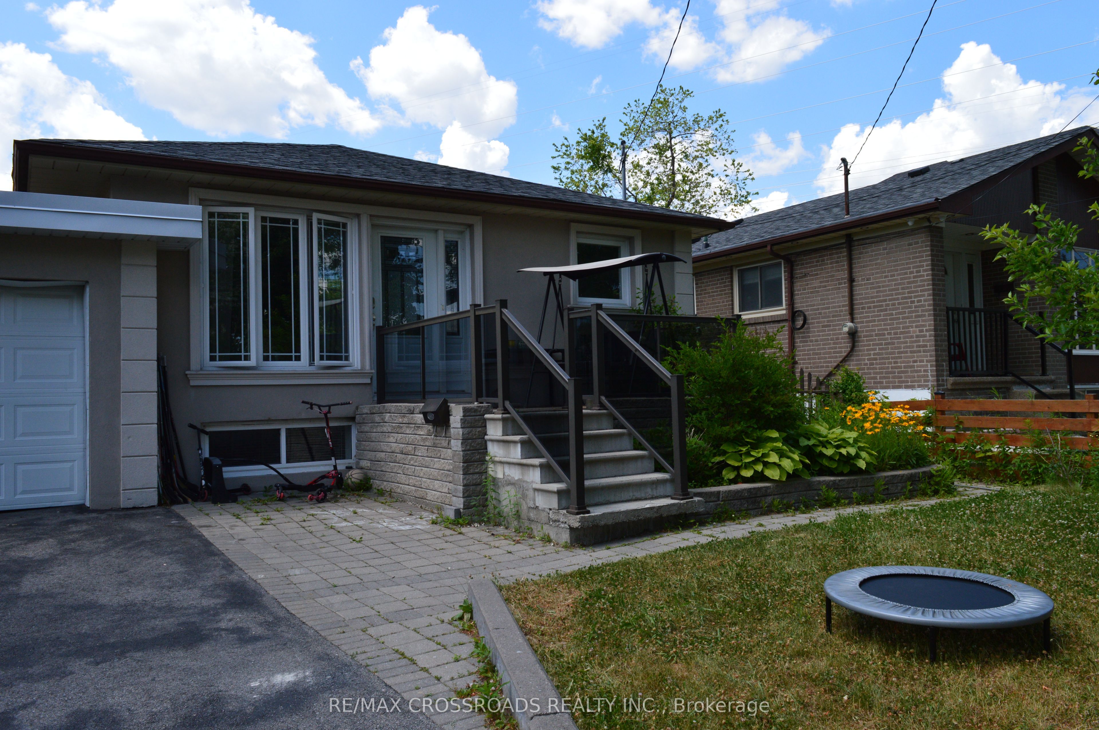 44 Romulus Basement Apartment Drive, Toronto, ON M1K 4C2