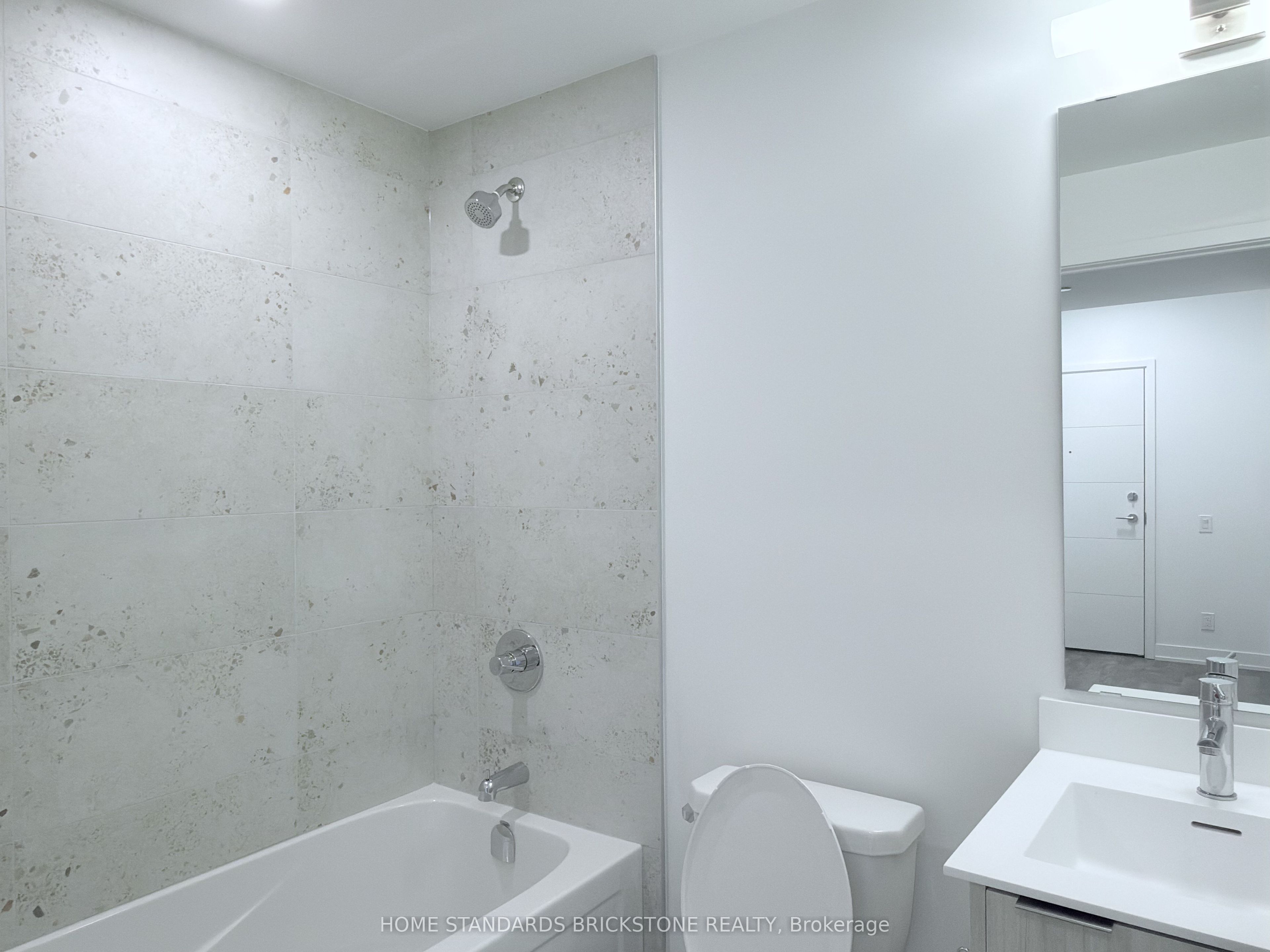 20 Deans Drive 702, Toronto, ON M1L 0J7 photo 2