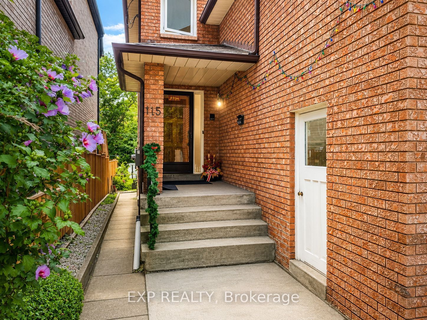 115 Donside Drive Lower, Toronto, ON M1L 1P9 photo 4