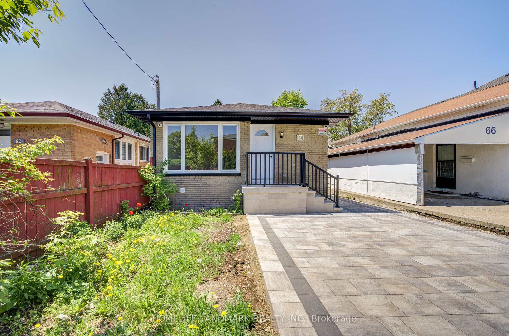 64 Laurel Avenue, Toronto, ON M1K 3J6 photo 3