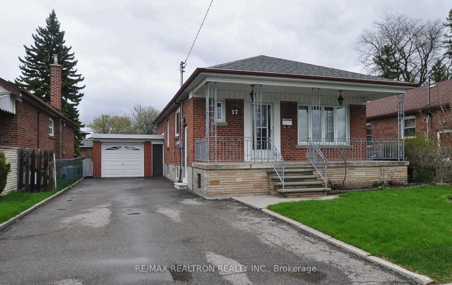 17 Crosland Drive Main Fl, Toronto, ON M1R 4M6