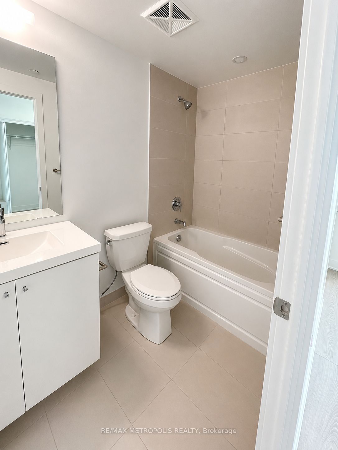 2545 Simcoe Street N 920, Oshawa, ON L1L 0W3 photo 3