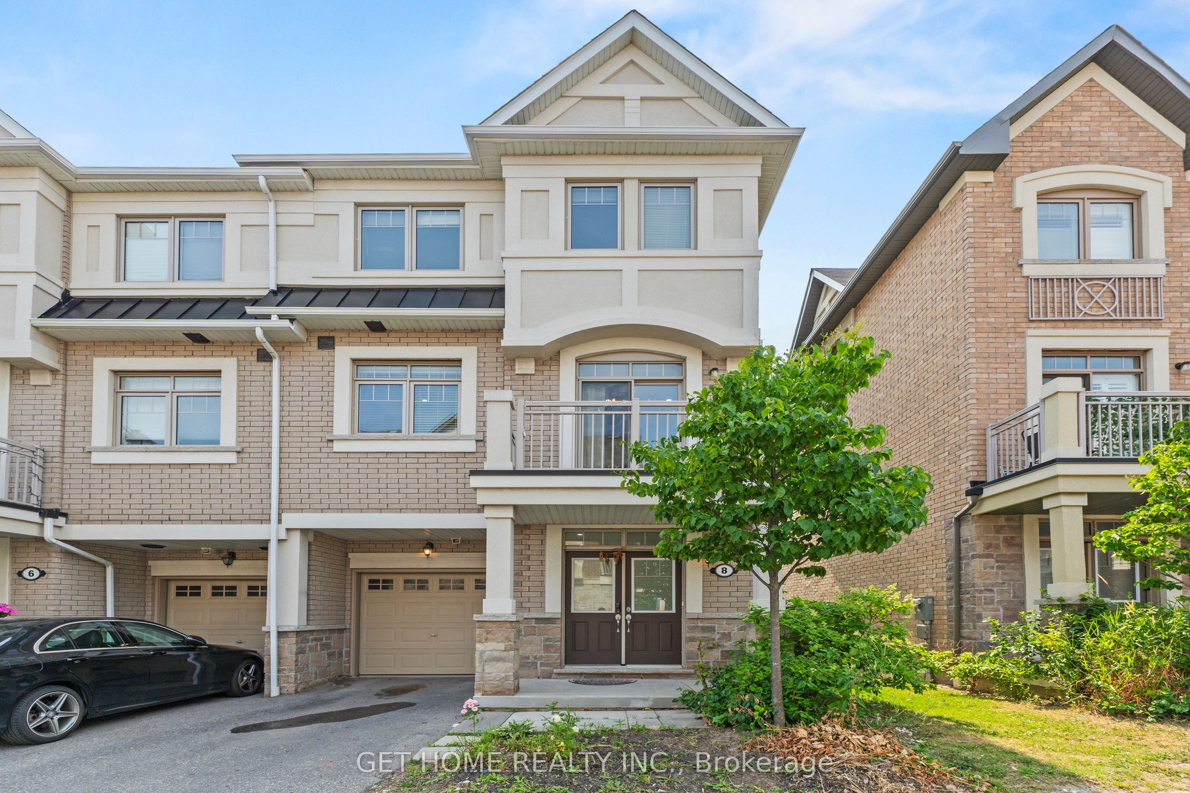 8 Coxhead Lane, Ajax, ON L1T 0P4