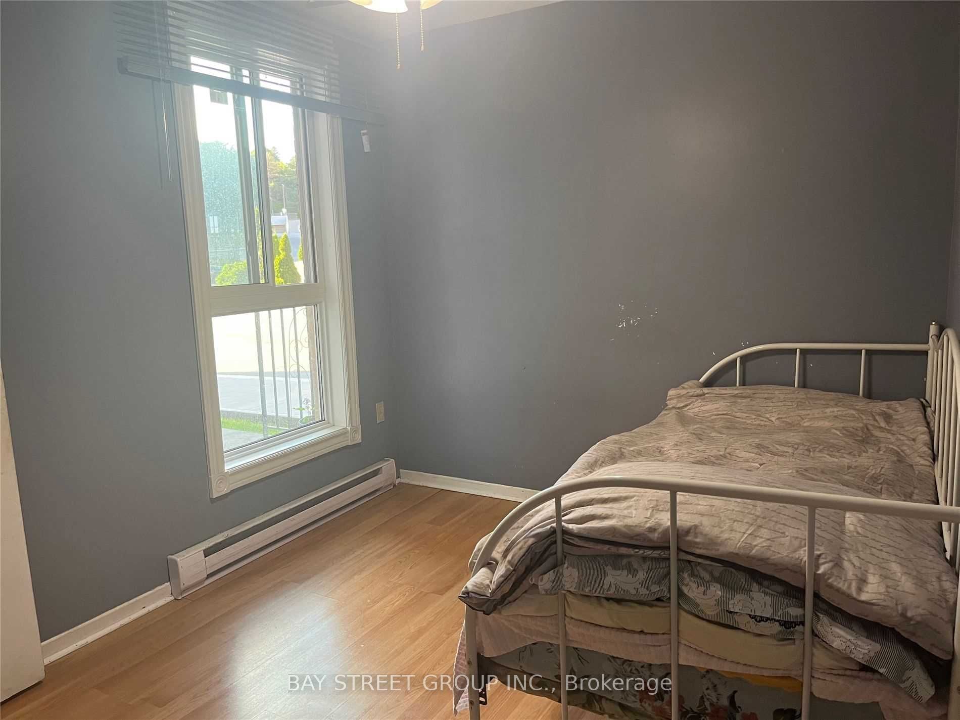 100 Mornelle Court 1008, Toronto, ON M1E 4X2 photo 5