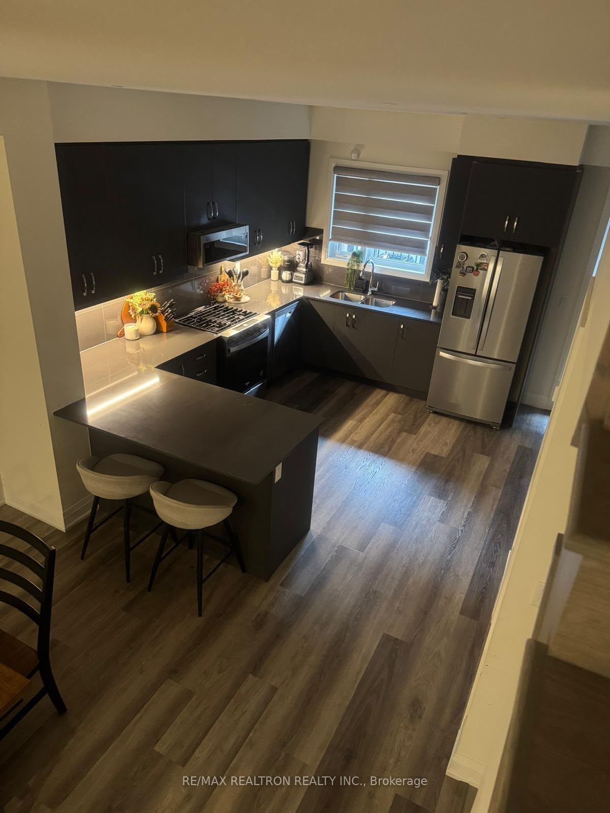 1695 Dersan Street 1204, Pickering, ON L1X 0S9 photo 5