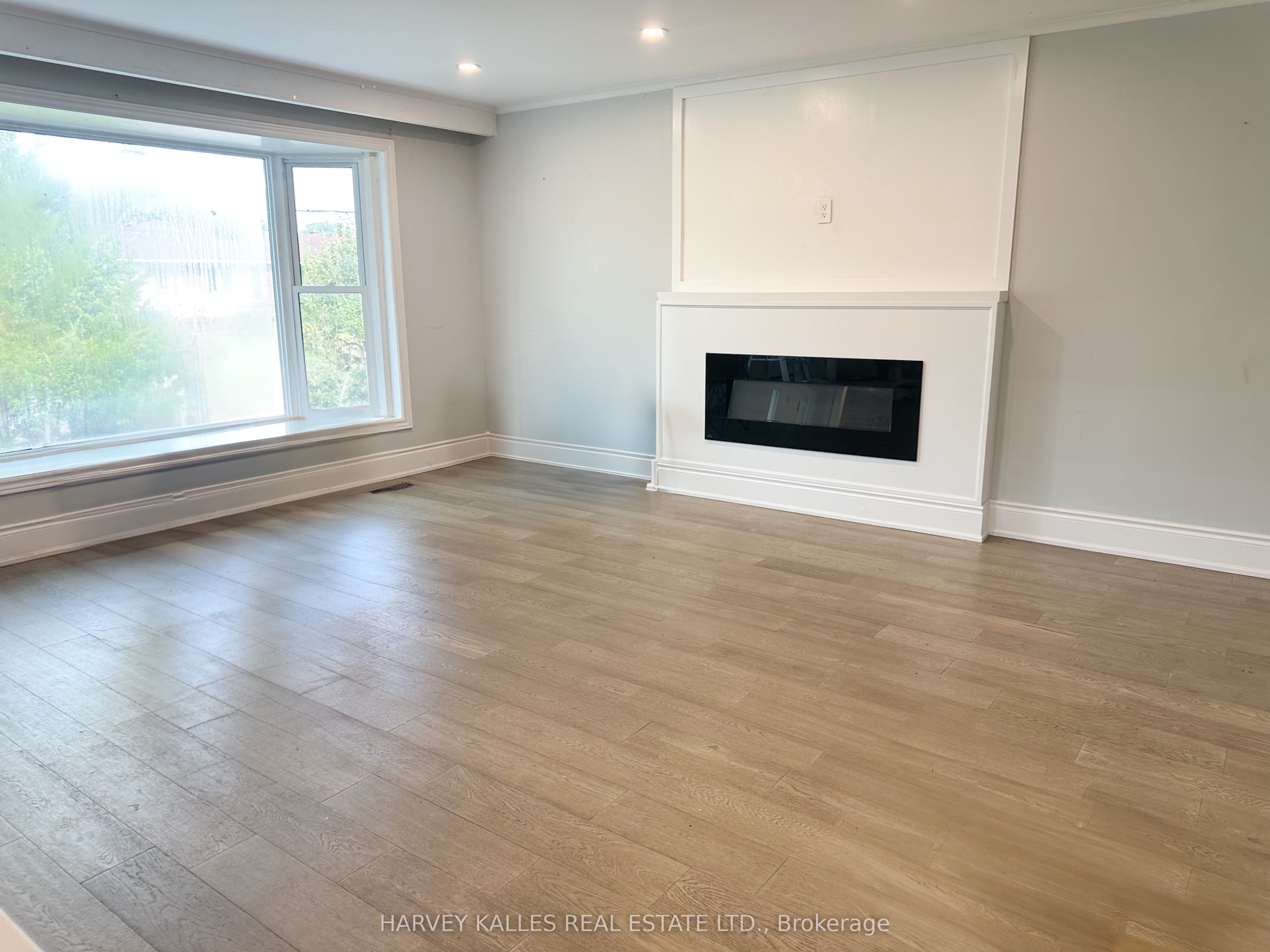 56 Marcos Boulevard, Toronto, ON M1K 5A9 photo 3