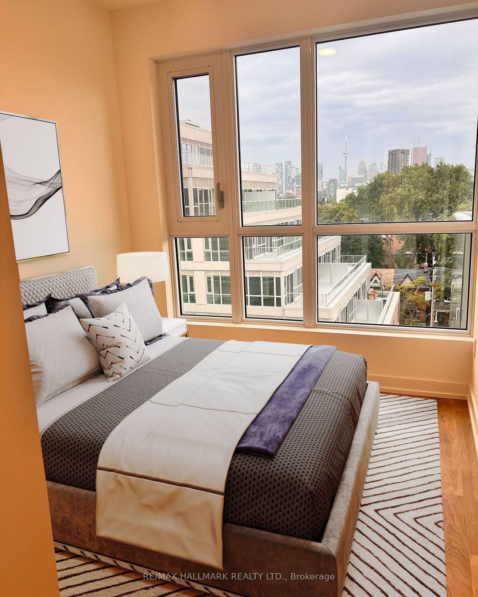 150 Logan Avenue 723, Toronto, ON M4M 0E4 photo 4