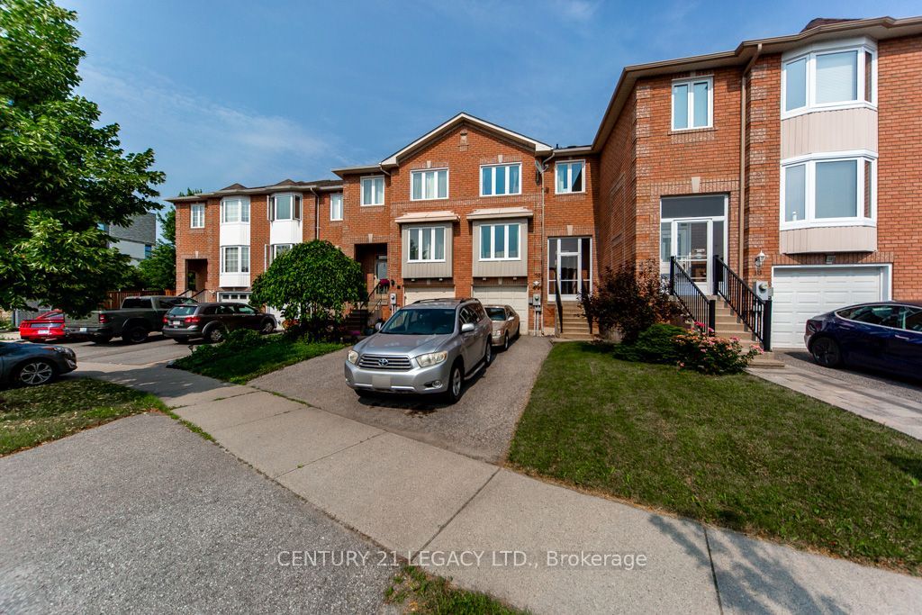 20 Twigg Drive, Ajax, ON L1Z 1G4 photo 2