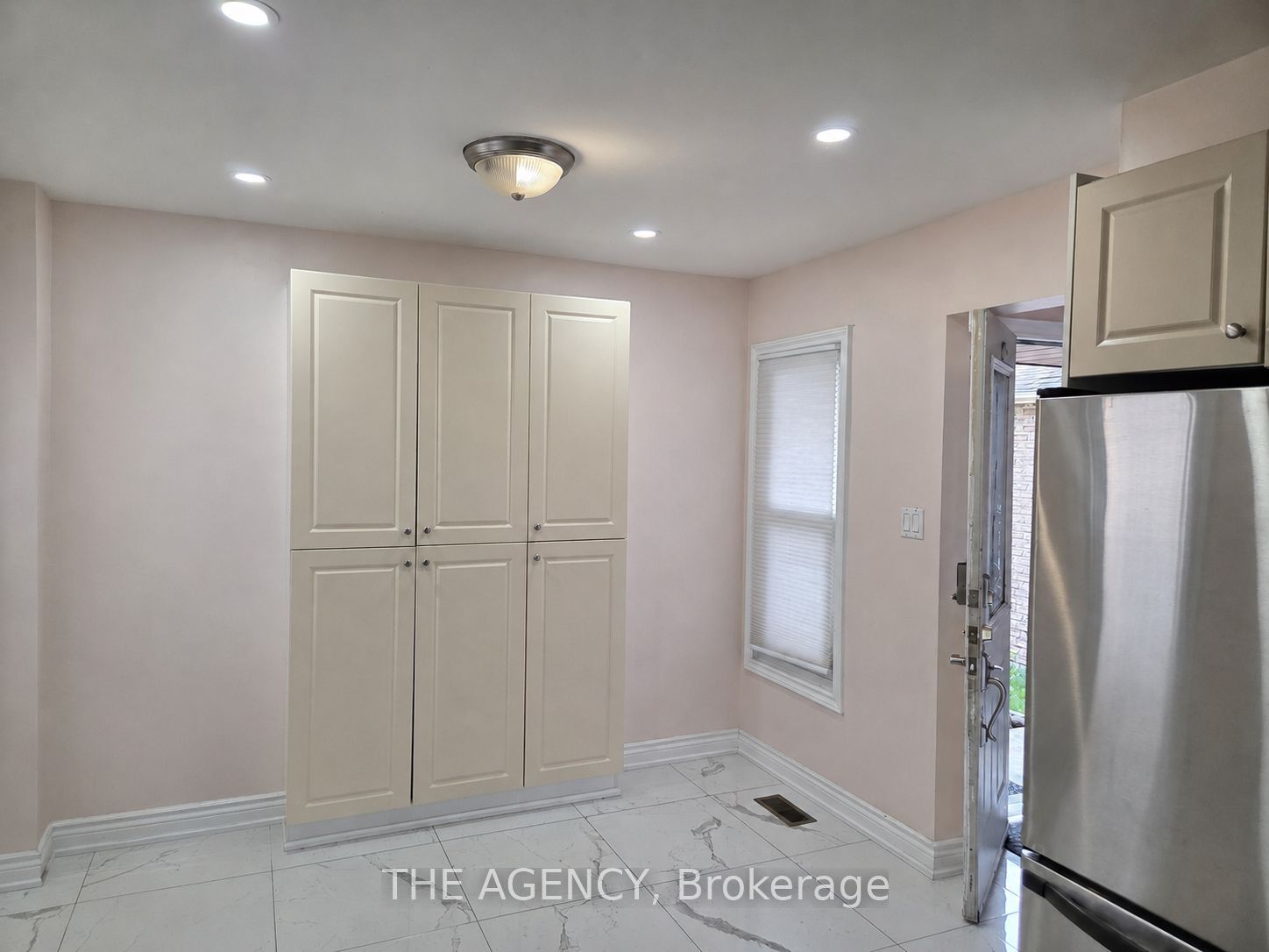 107 Reed Drive, Ajax, ON L1S 6V3 photo 2