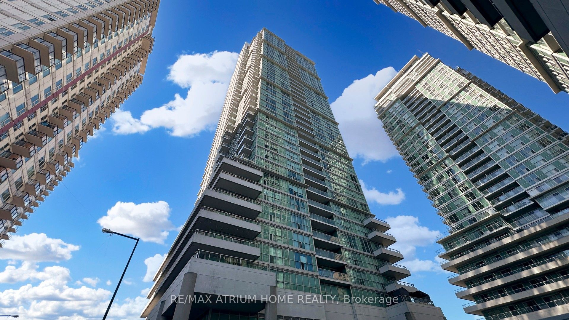 50 Town Centre Court 3011, Toronto, ON M1P 4Y7 photo 3