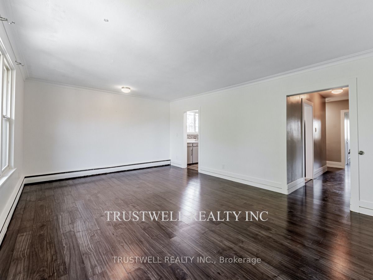 105 Mary Street E 3, Whitby, ON L1N 2P3 photo 4
