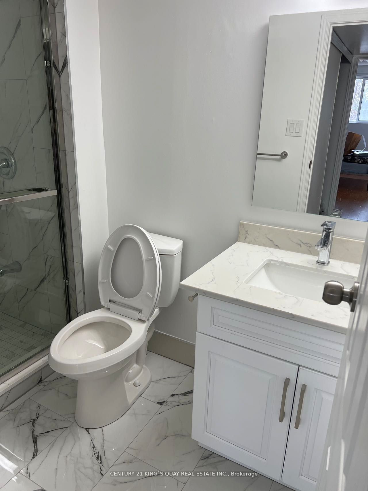 74 glendower Circuit LOWER, Toronto, ON M1T 2Z4 photo 5